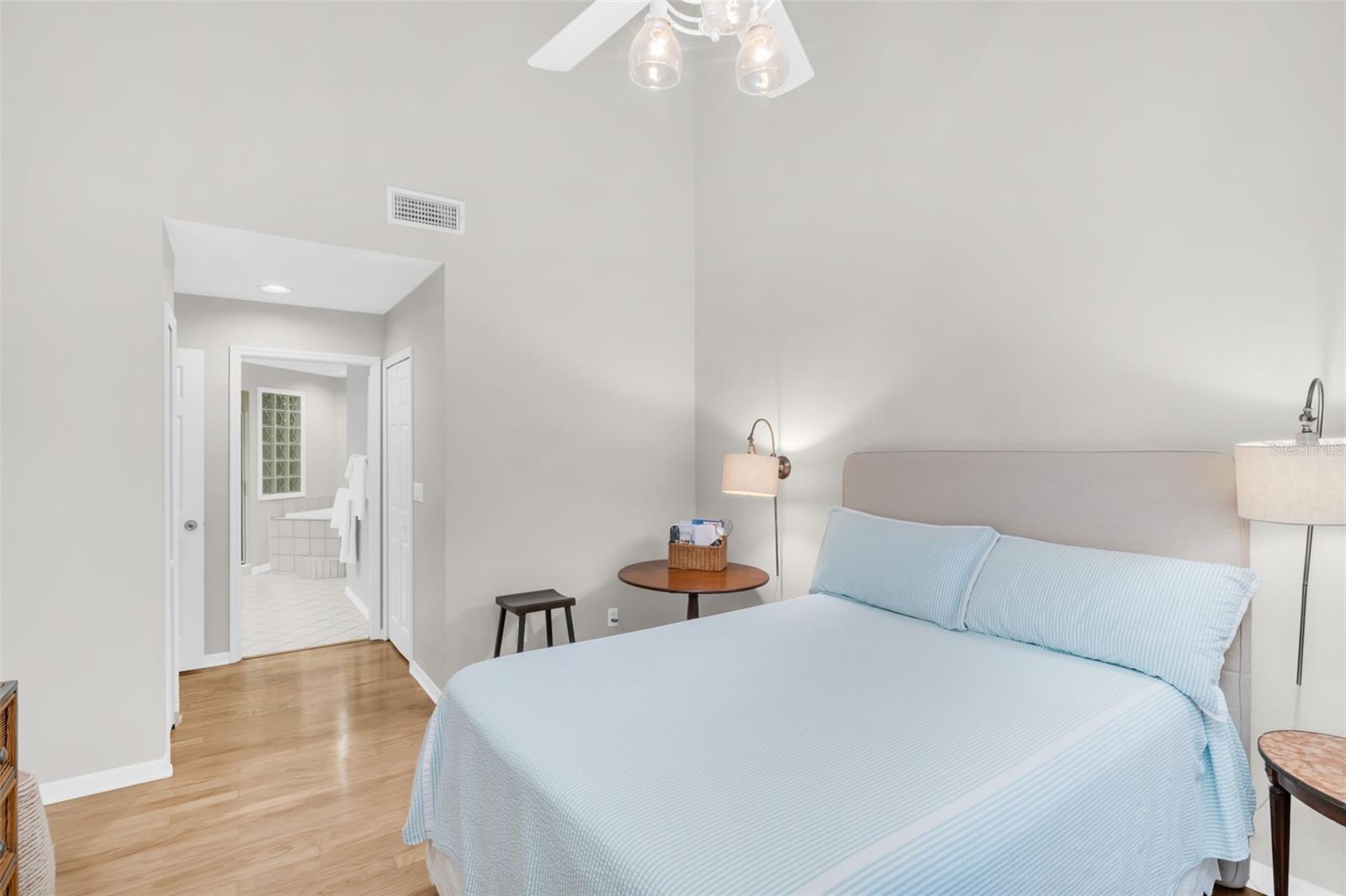 Image 22 of 65 For 306 Fan Palm Court Ne