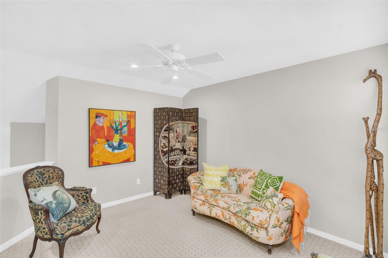 Image 26 of 65 For 306 Fan Palm Court Ne