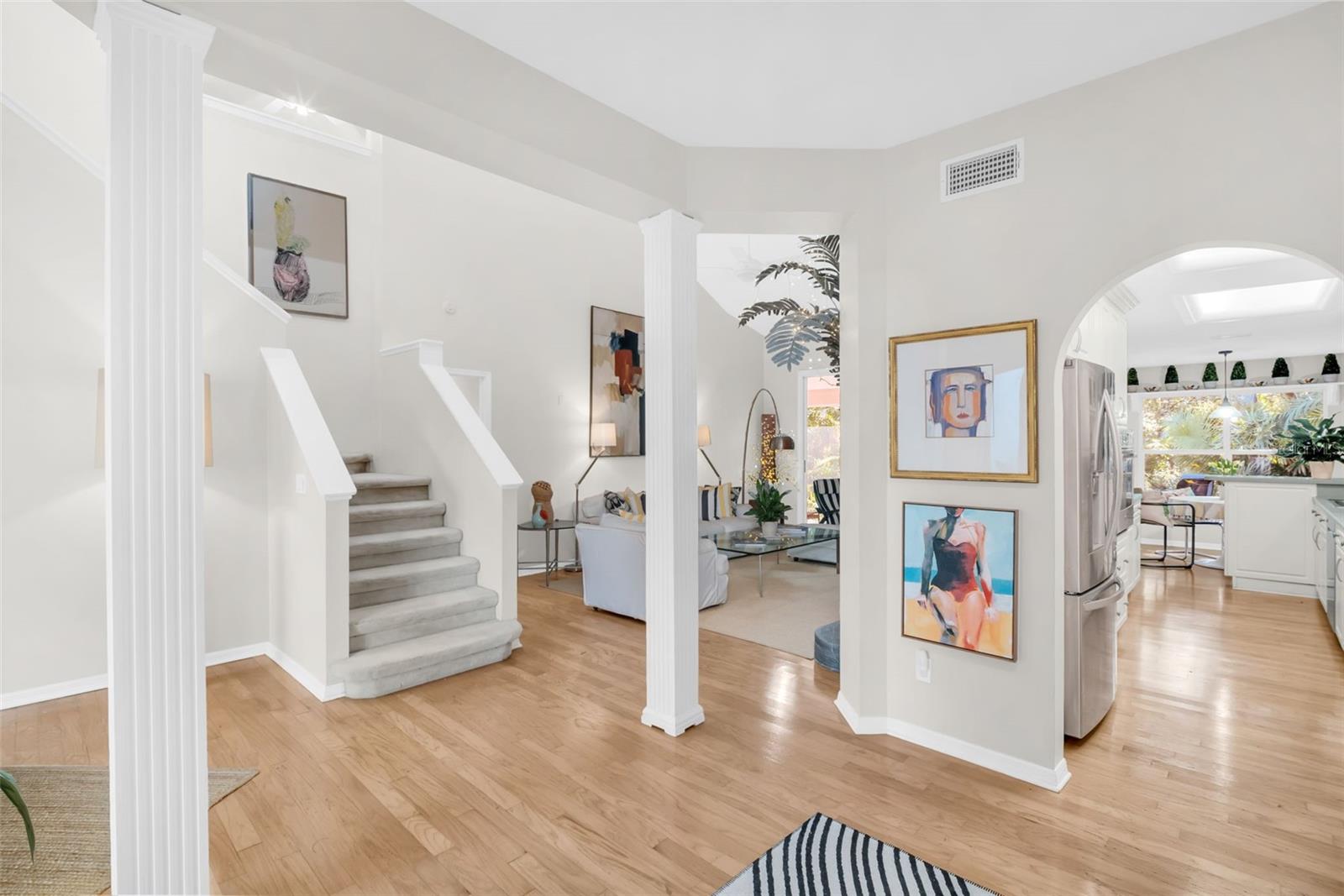 Image 6 of 65 For 306 Fan Palm Court Ne