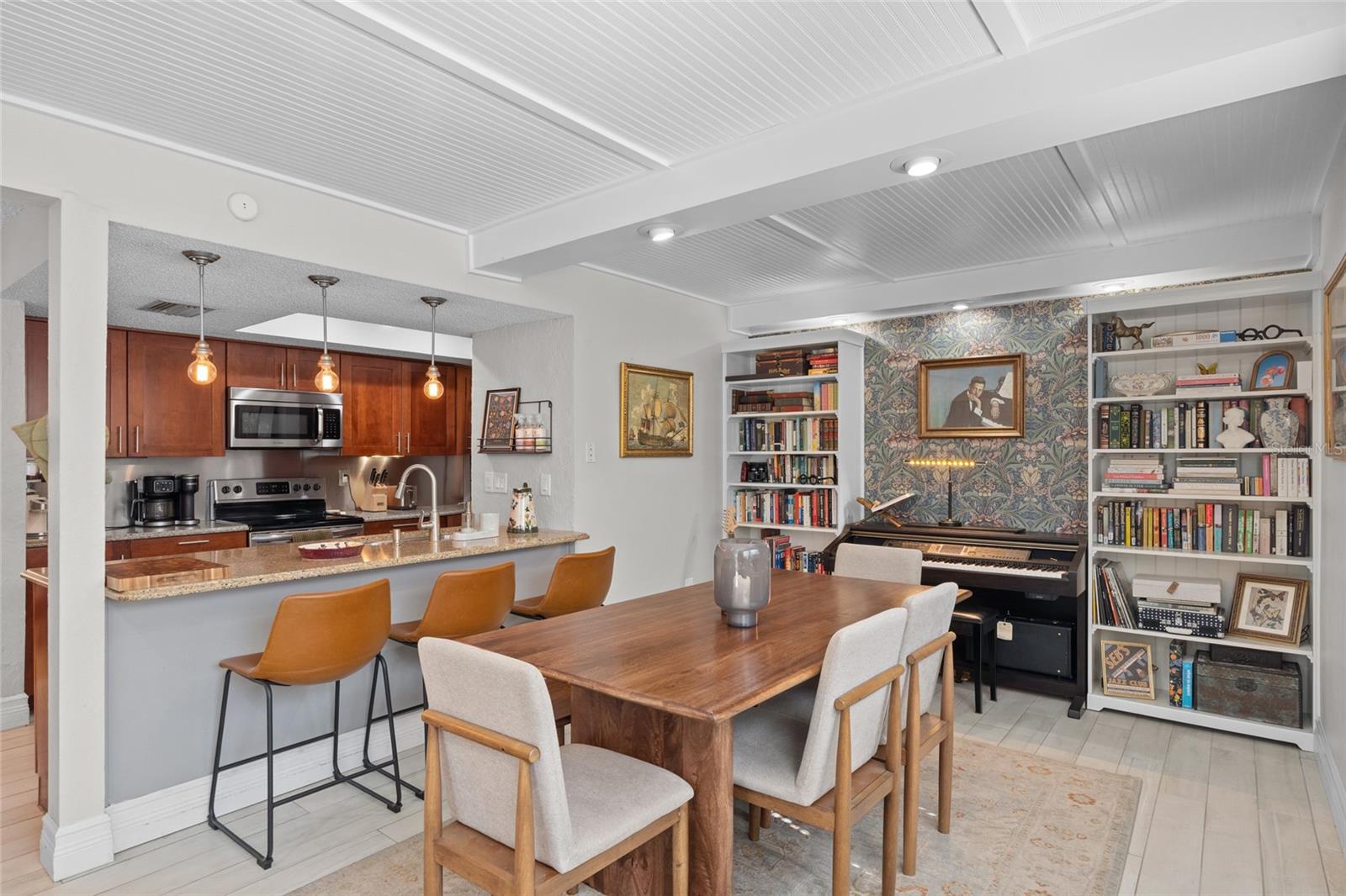 Image 4 of 35 For 1315 Castleworks Lane