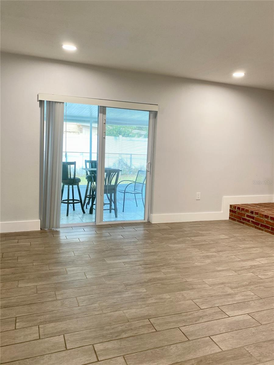 Image 19 of 28 For 7312 Ponderosa Dr