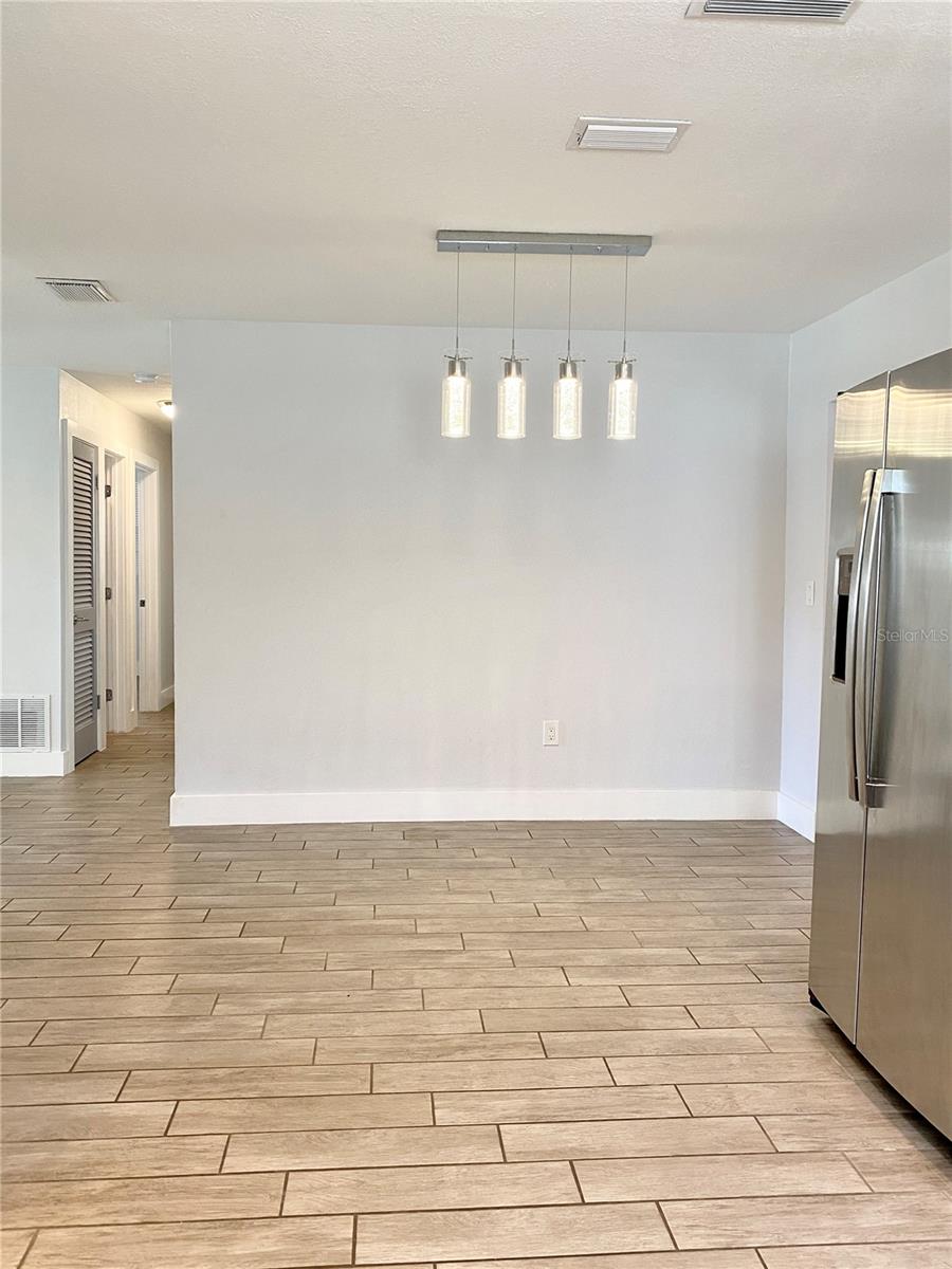 Image 5 of 28 For 7312 Ponderosa Dr