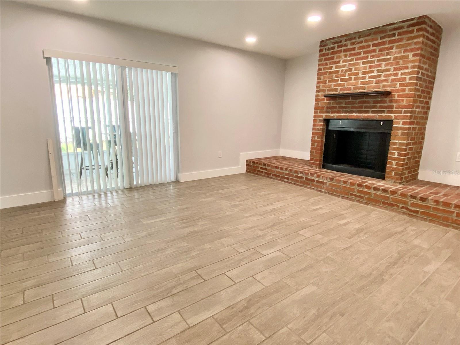 Image 7 of 28 For 7312 Ponderosa Dr