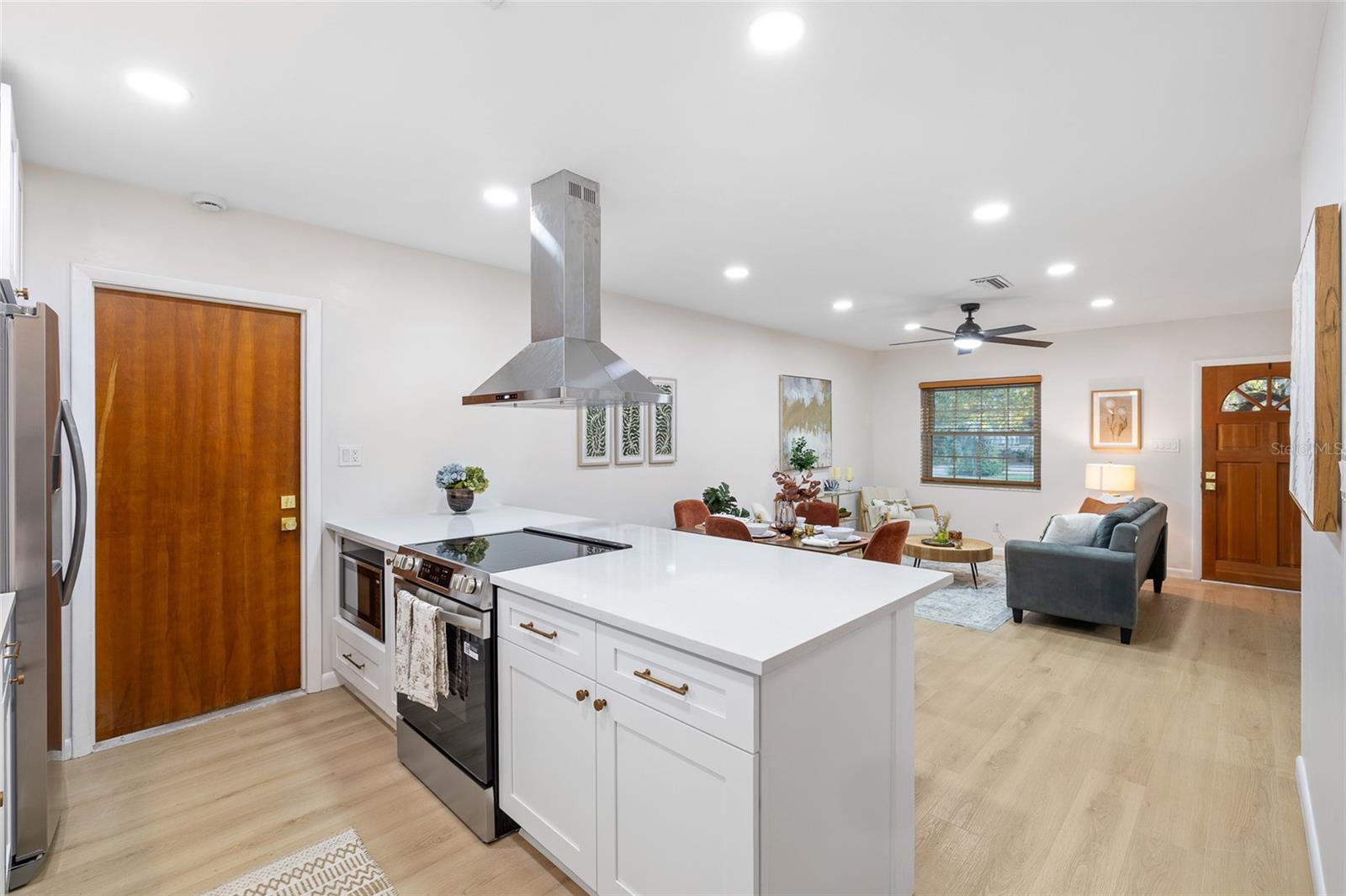 Image 15 of 31 For 19125 Amelia Circle