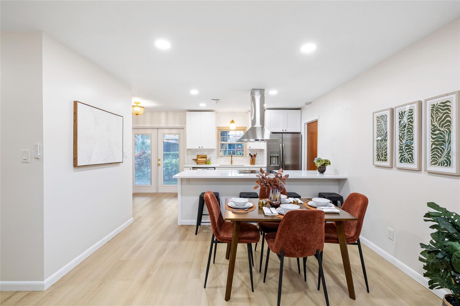 Image 7 of 31 For 19125 Amelia Circle