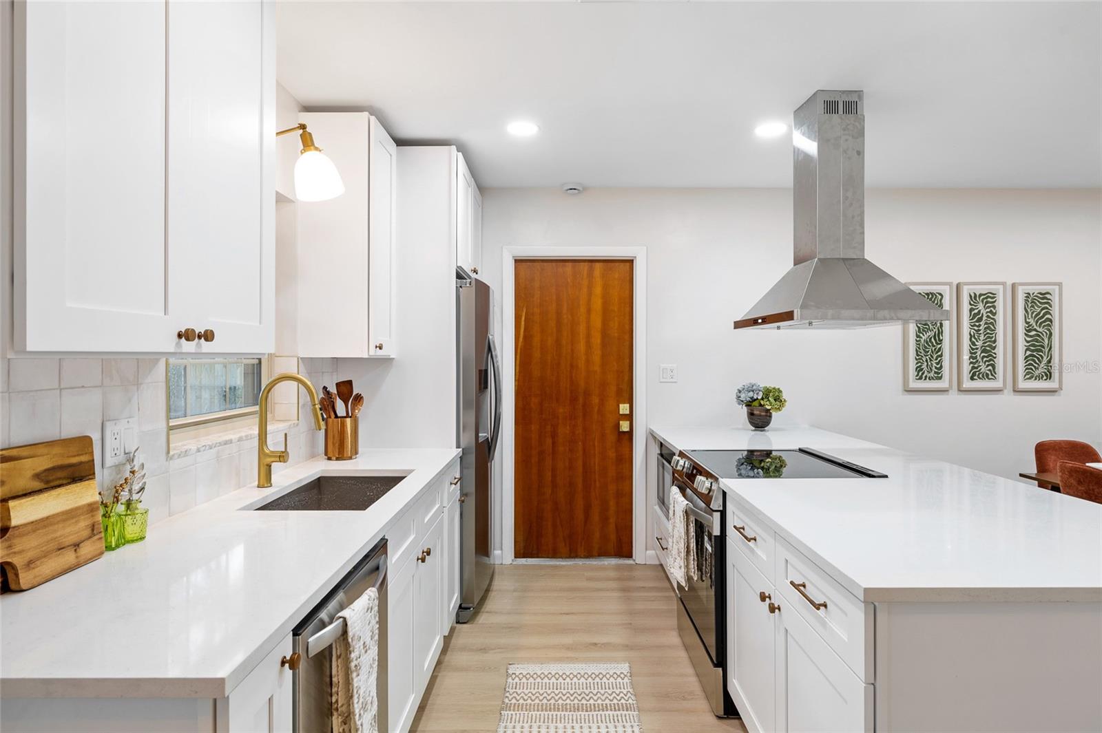 Image 9 of 31 For 19125 Amelia Circle