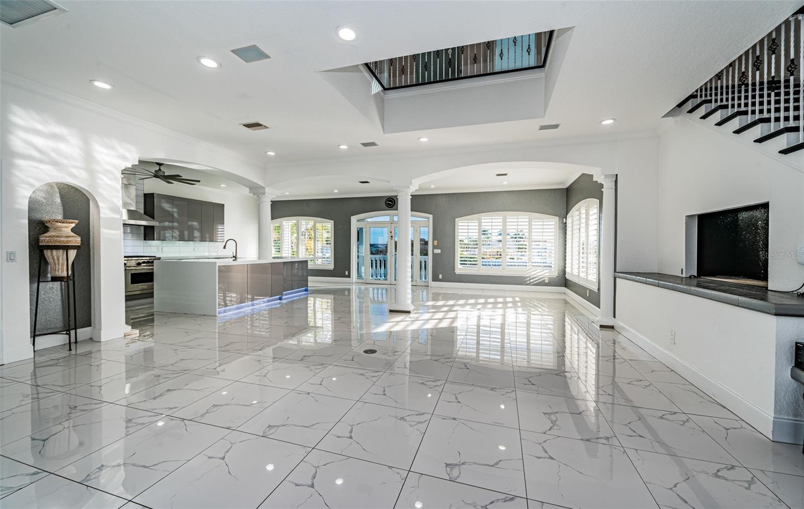 Image 10 of 81 For 7942 3rd Avenue S