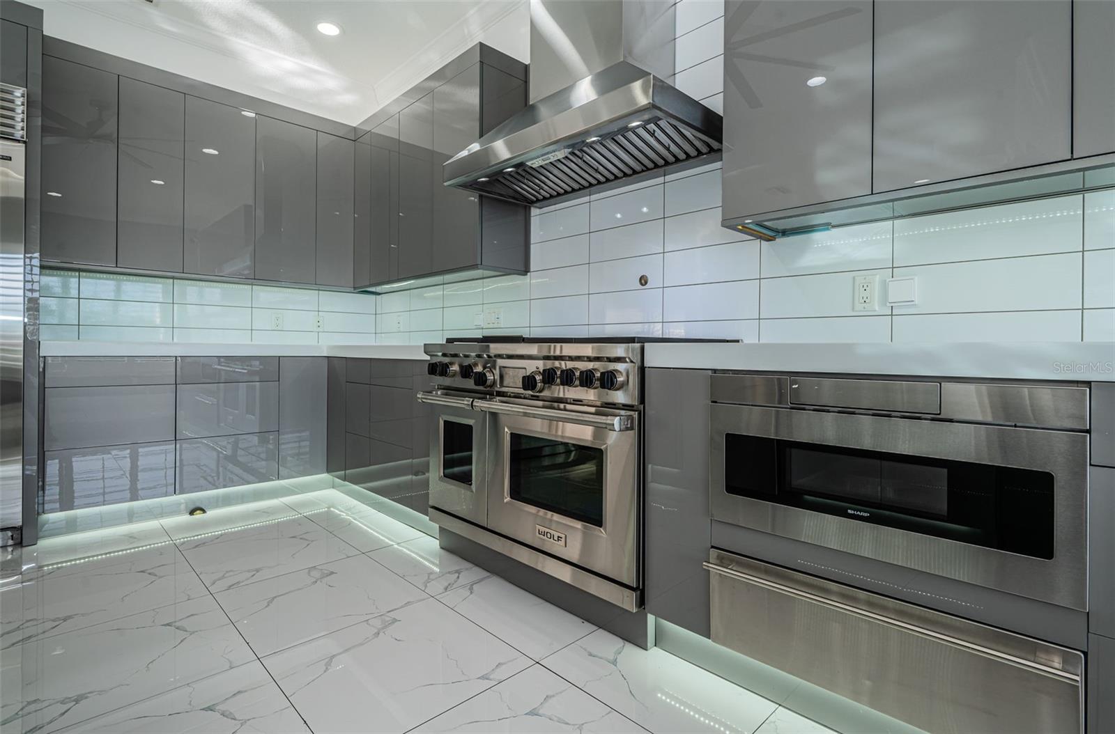 Image 22 of 81 For 7942 3rd Avenue S