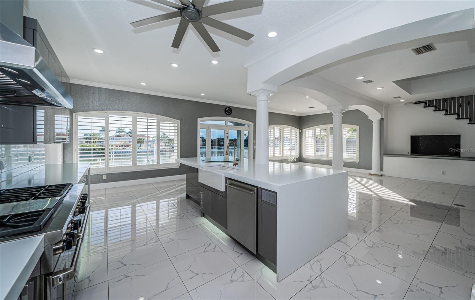 Image 26 of 81 For 7942 3rd Avenue S