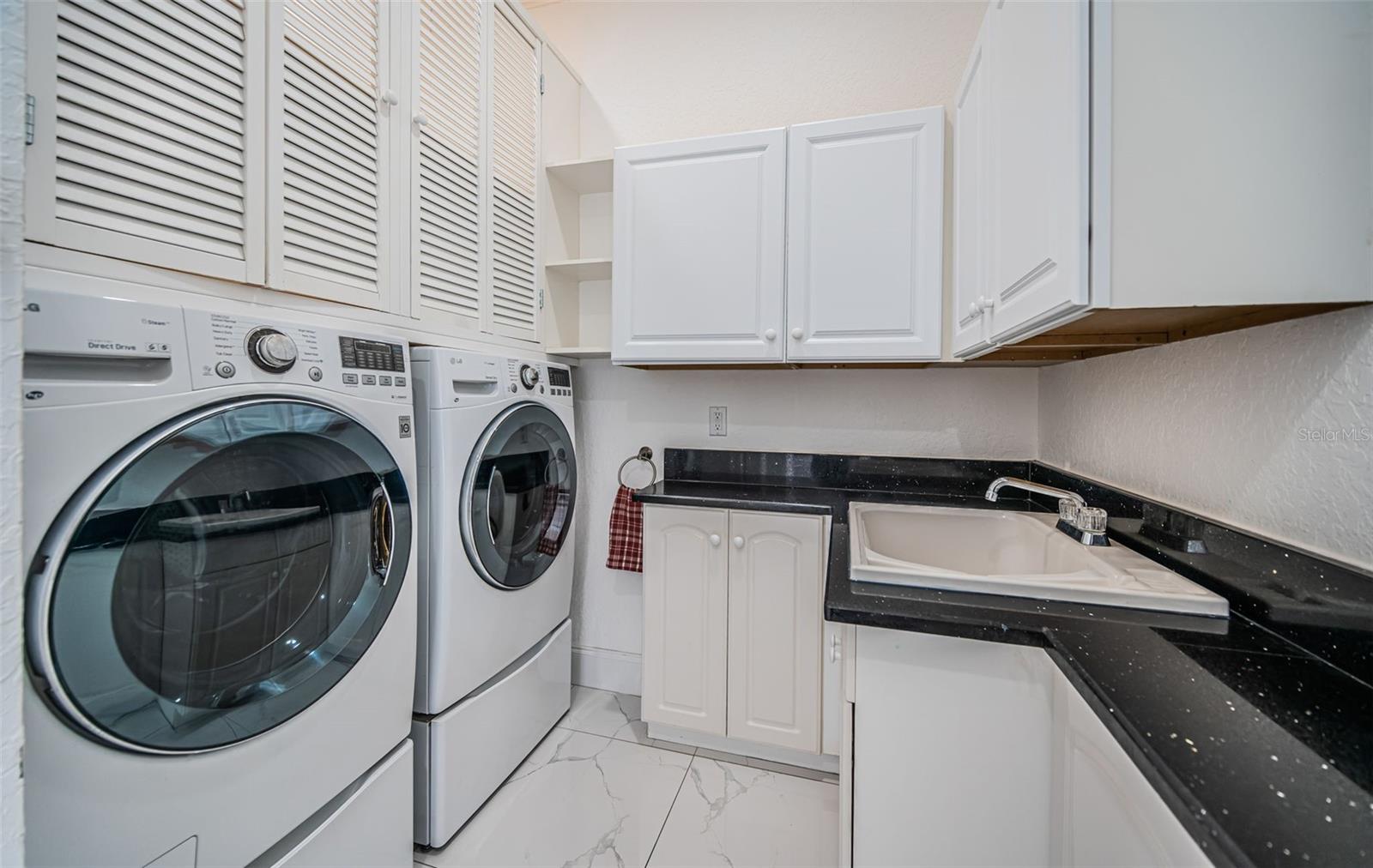 Image 29 of 81 For 7942 3rd Avenue S