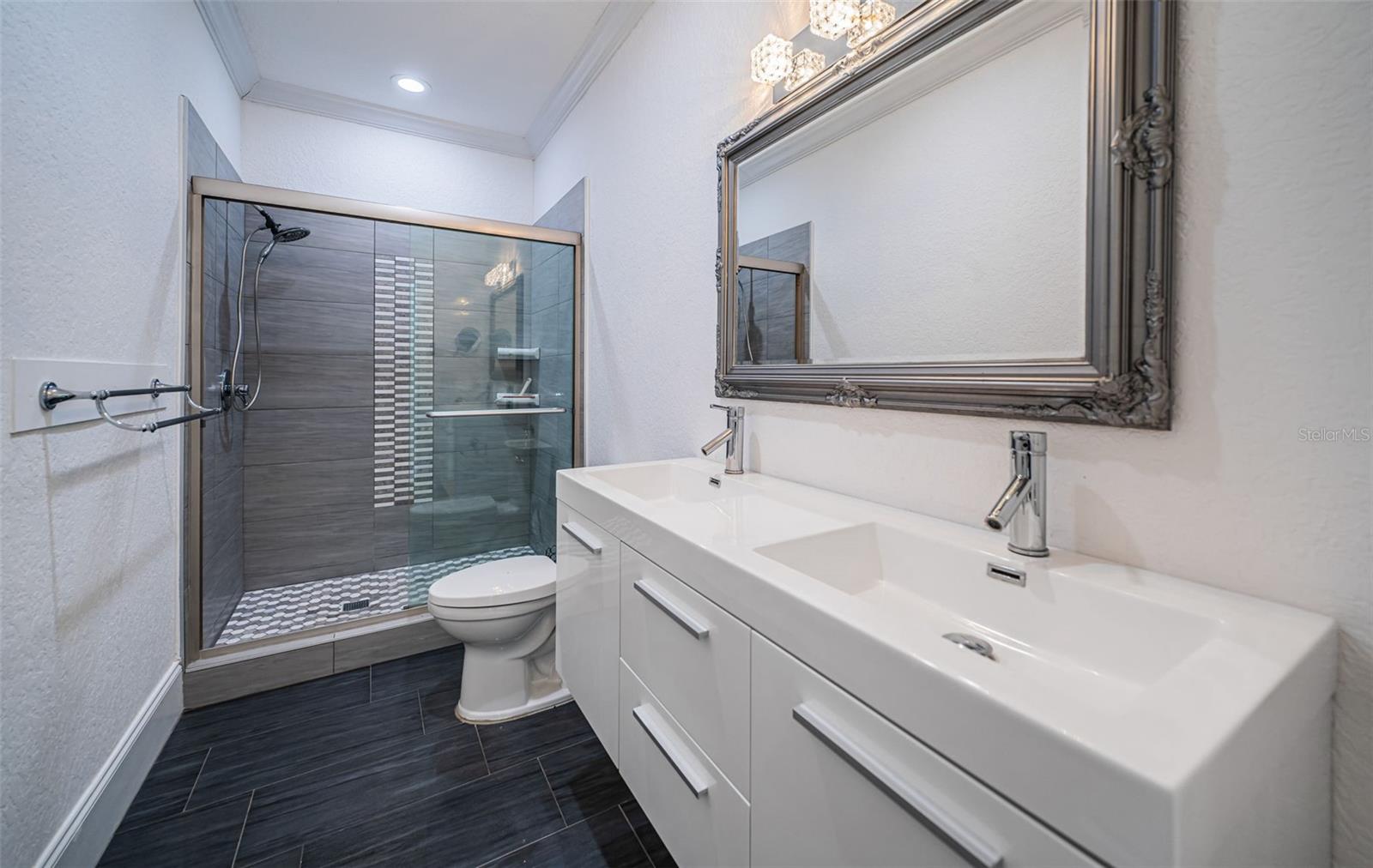 Image 32 of 81 For 7942 3rd Avenue S