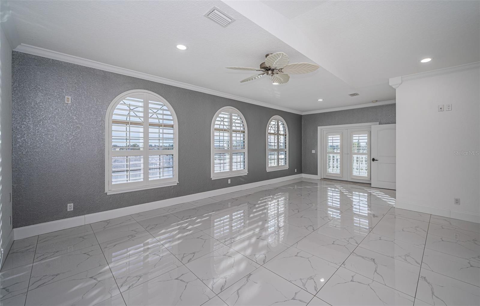 Image 43 of 81 For 7942 3rd Avenue S