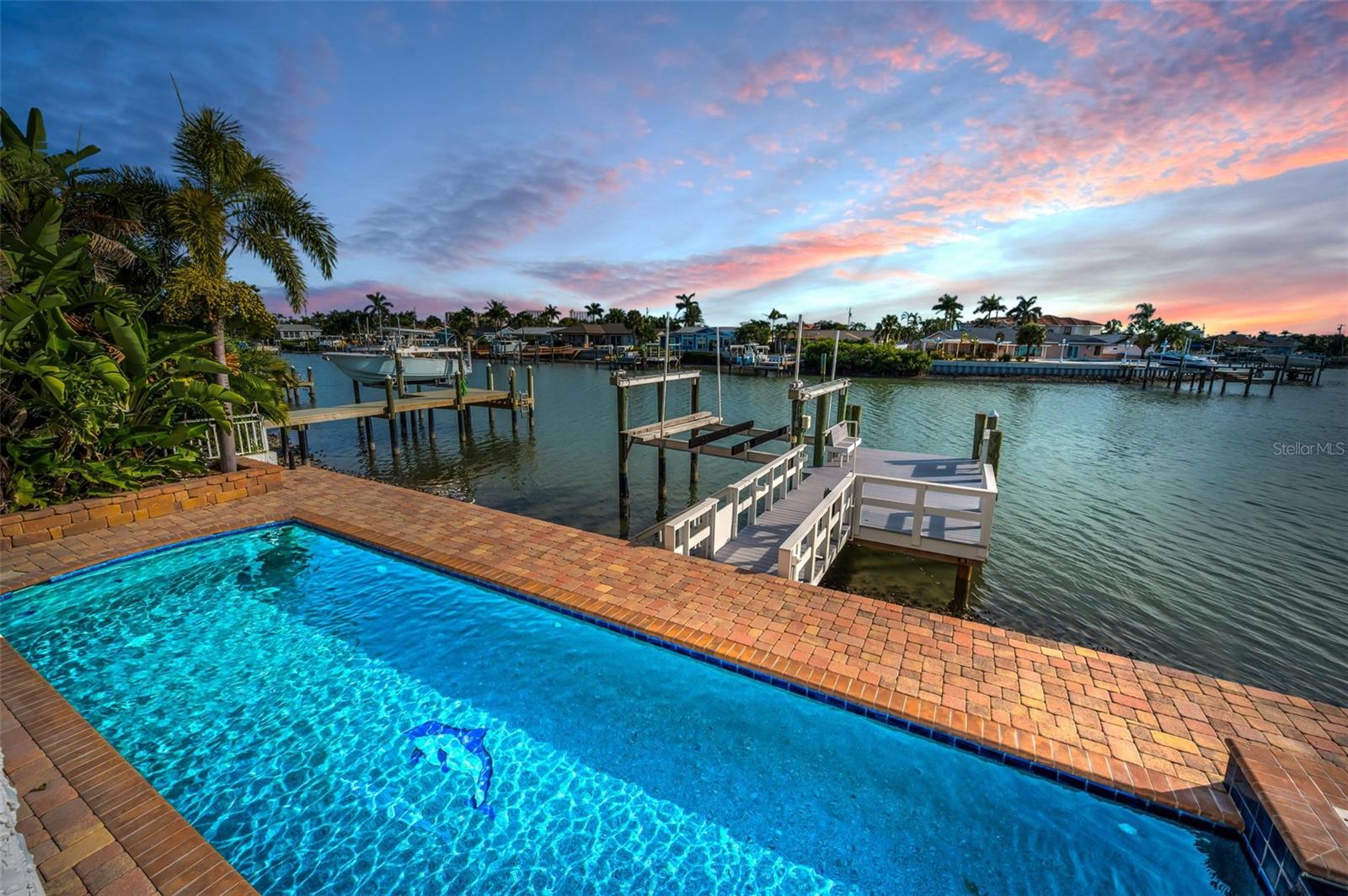 Image 5 of 81 For 7942 3rd Avenue S