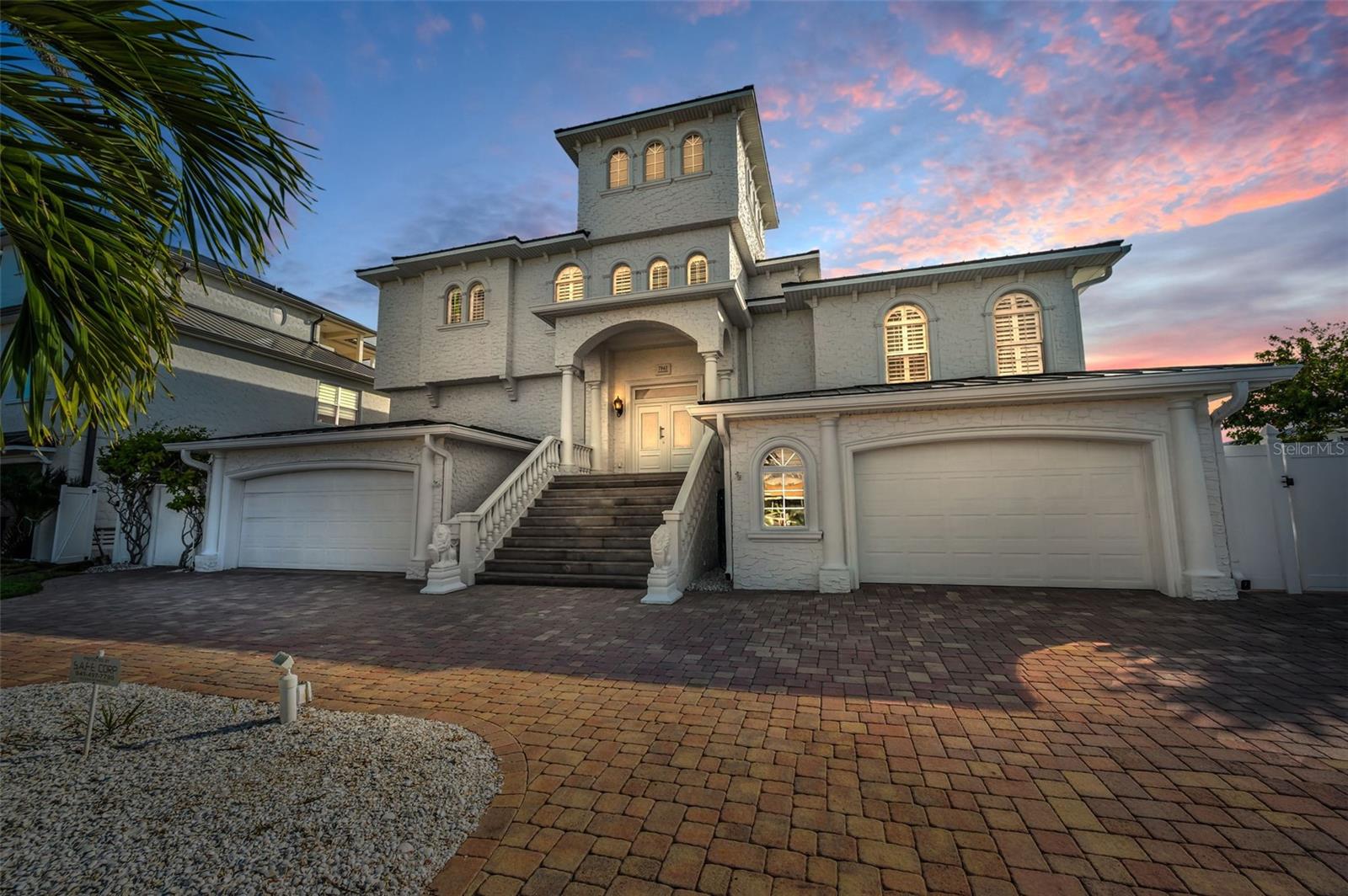 Image 6 of 81 For 7942 3rd Avenue S