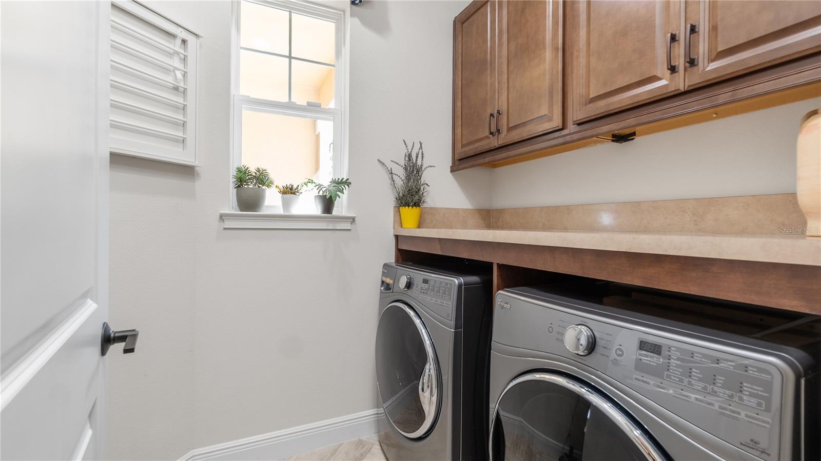 Image 15 of 38 For 11714 Wrought Pine Loop