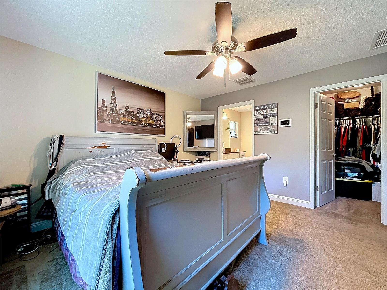 Listing photo id 24 for 9171 Paradisea Drive