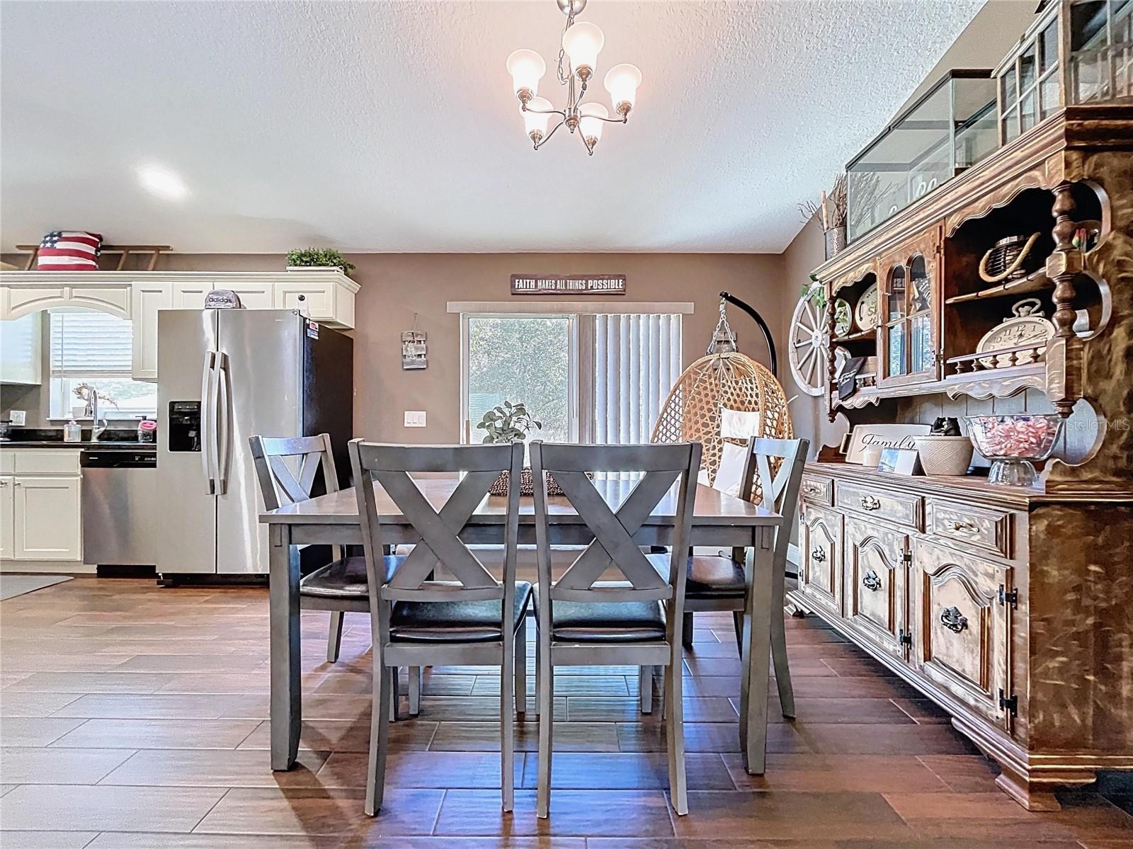 Listing photo id 30 for 9171 Paradisea Drive