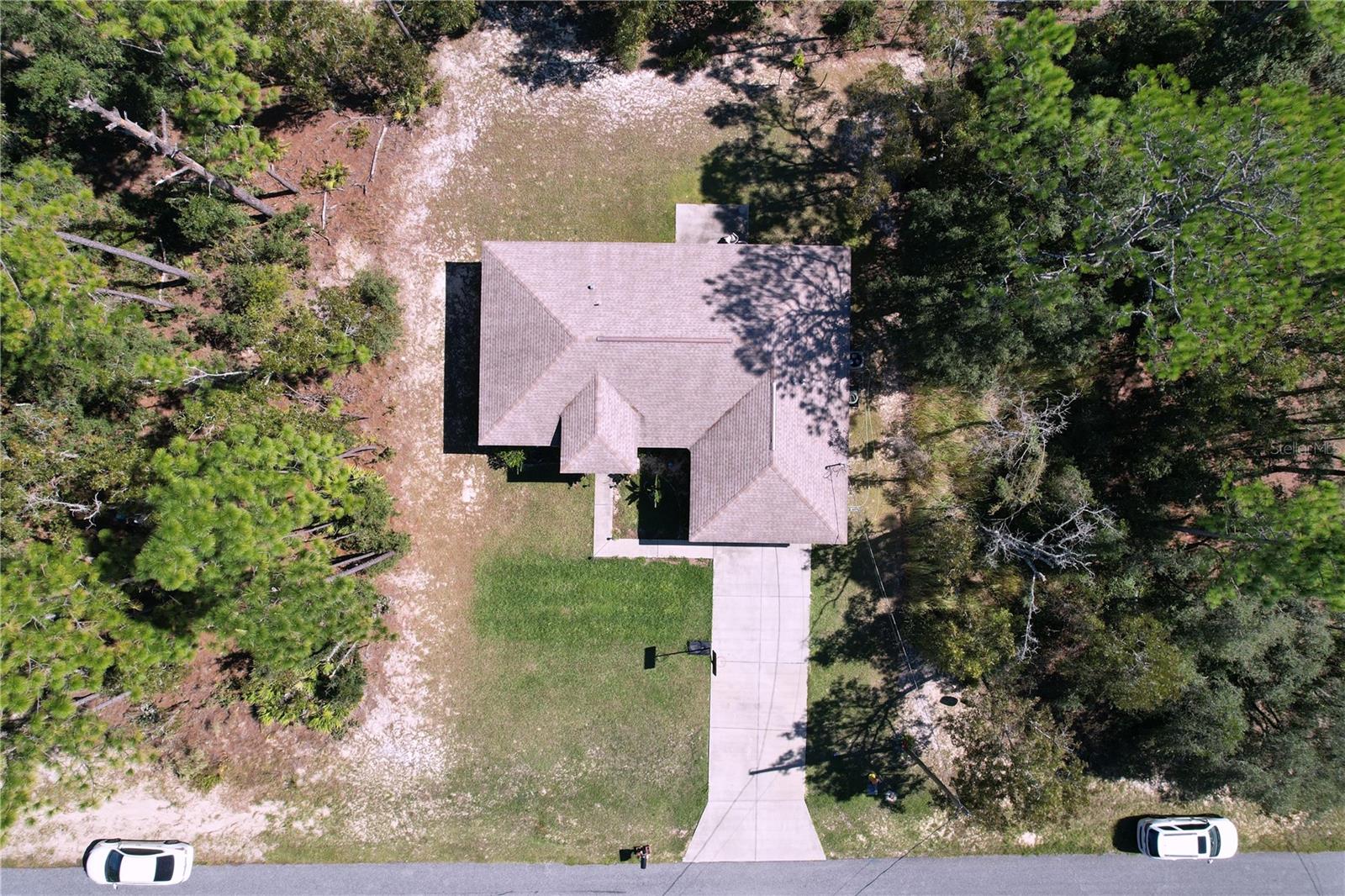 Listing photo id 38 for 9171 Paradisea Drive