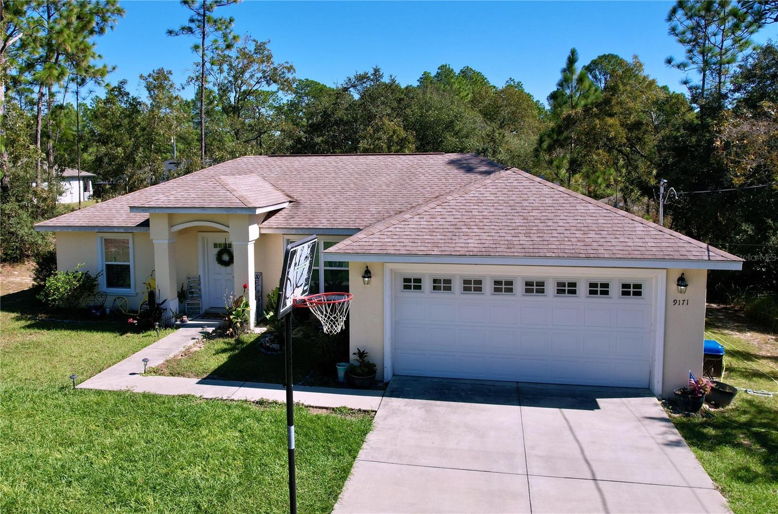 Listing photo id 44 for 9171 Paradisea Drive