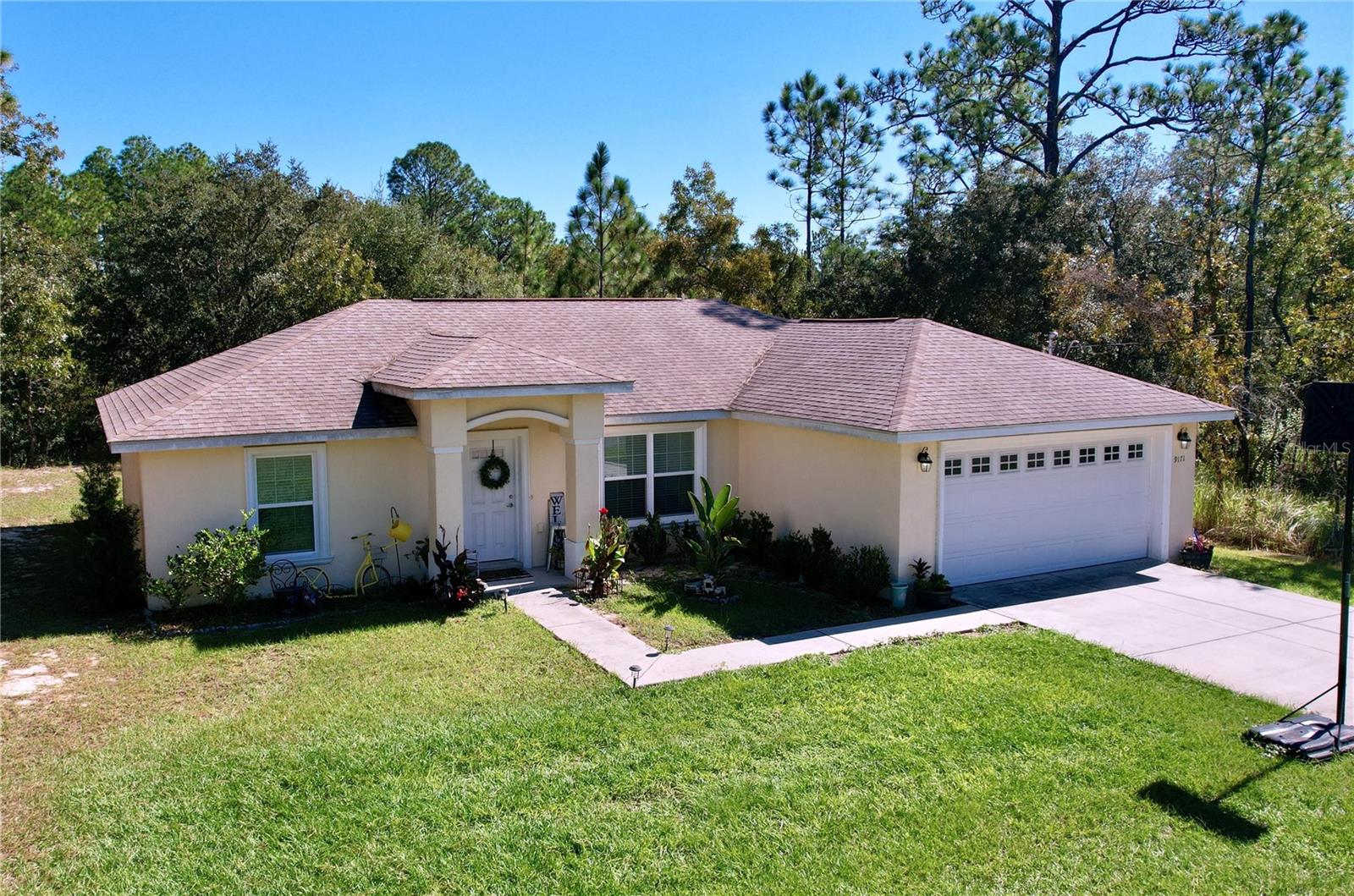 Listing photo id 46 for 9171 Paradisea Drive