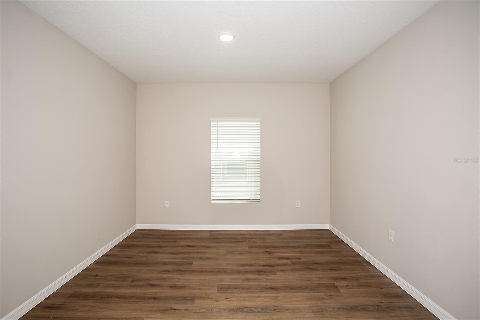 Image 15 of 27 For 4143 River Beacon Boulevard