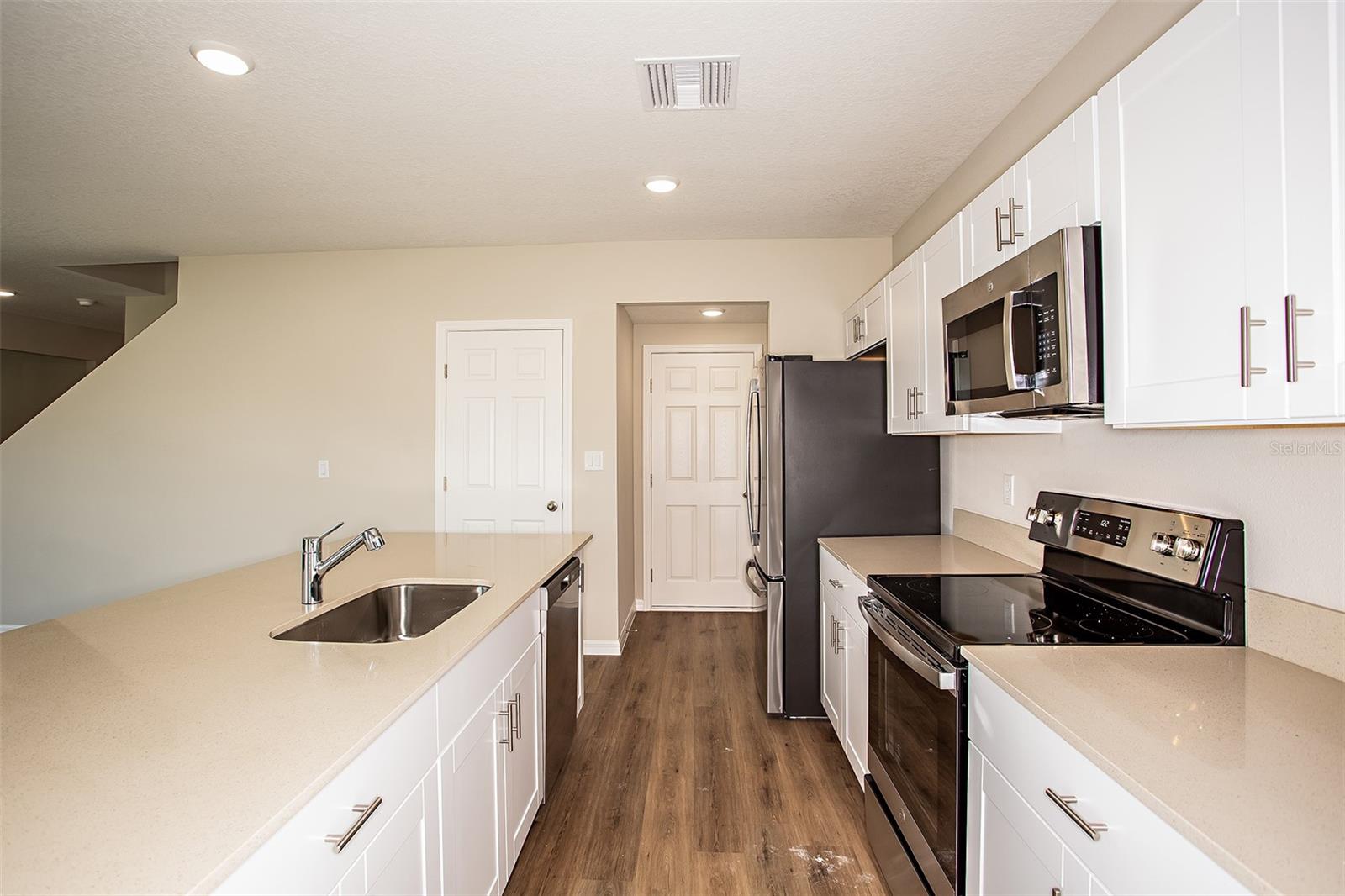 Image 3 of 27 For 4143 River Beacon Boulevard