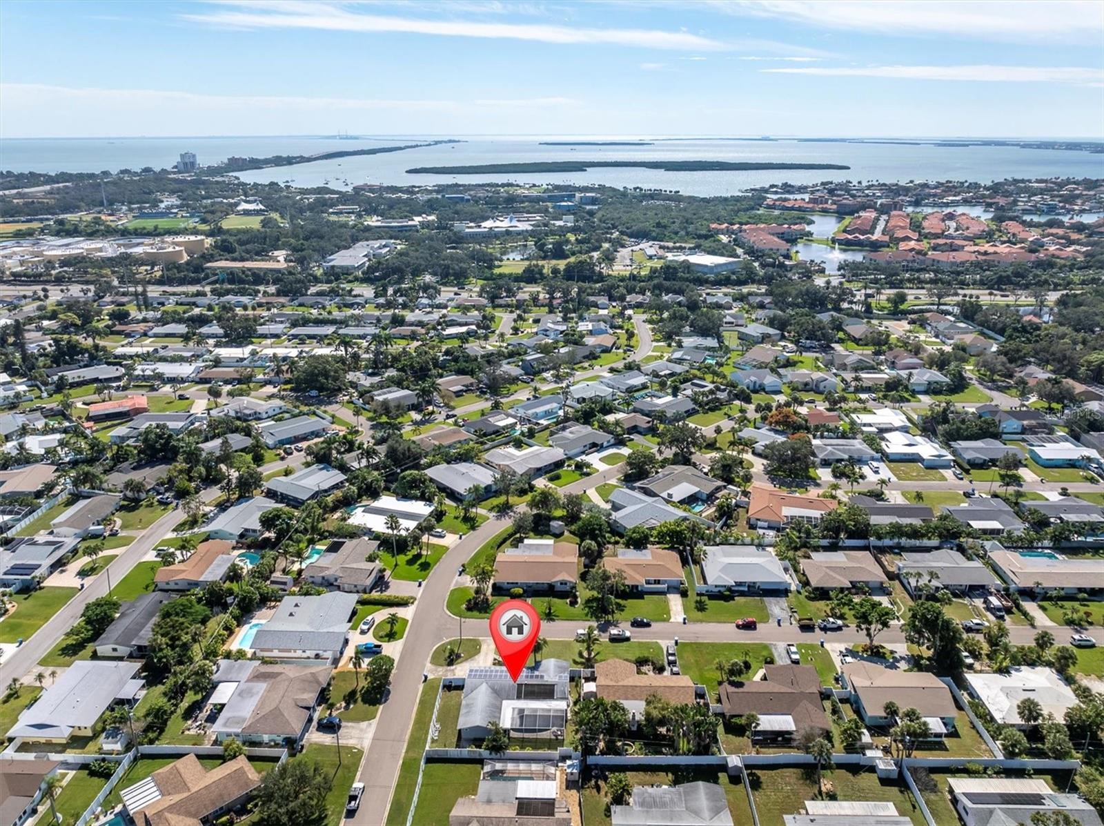 Listing photo id 31 for 4301 50th Terrace S