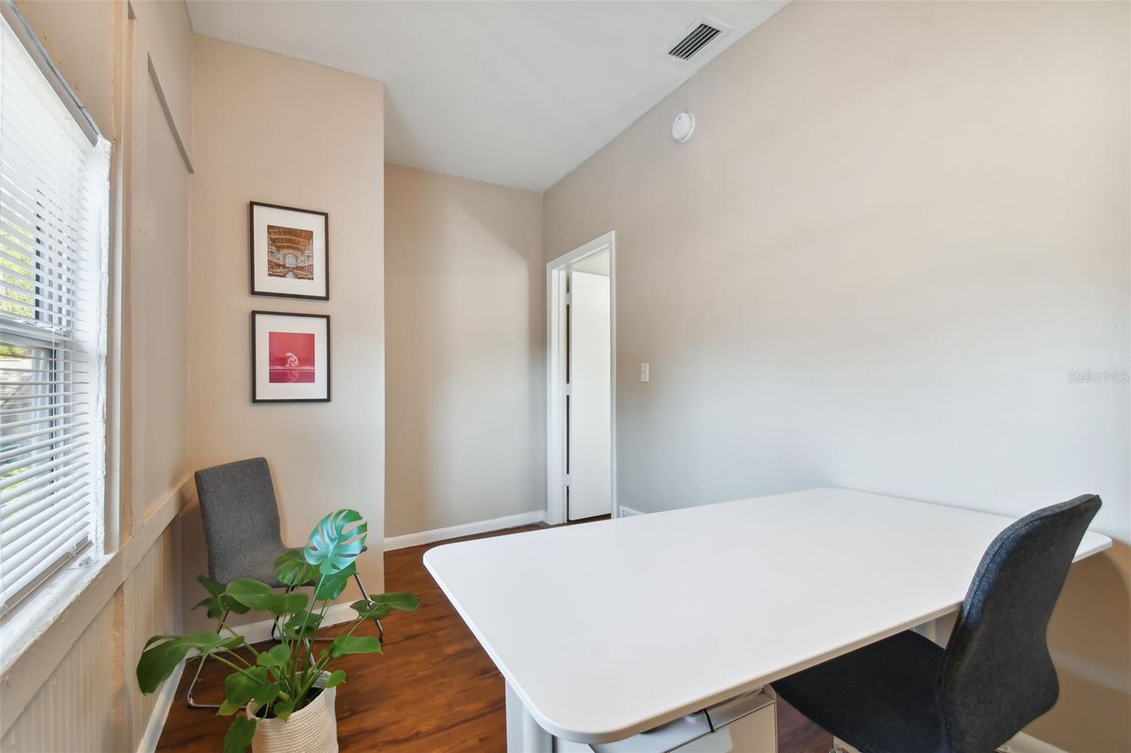 Image 43 of 48 For 2445 2nd Avenue N 4