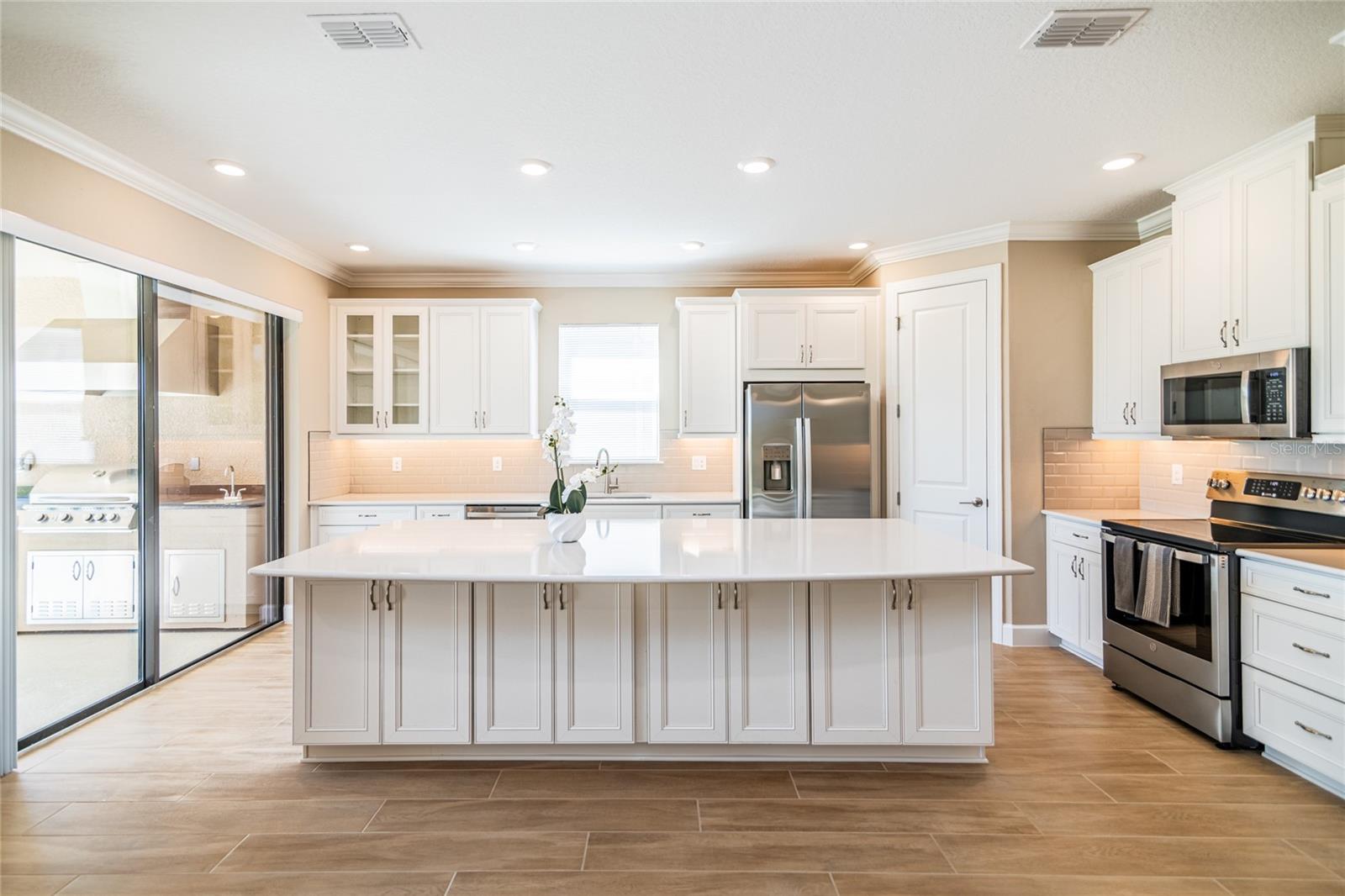 Image 12 of 53 For 4798 Rosatti Road