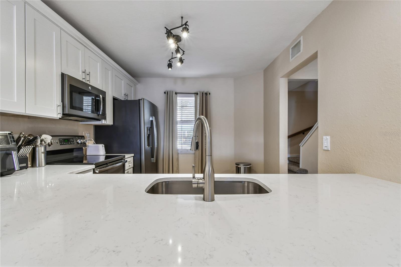 Image 12 of 69 For 6916 Lake Place Court