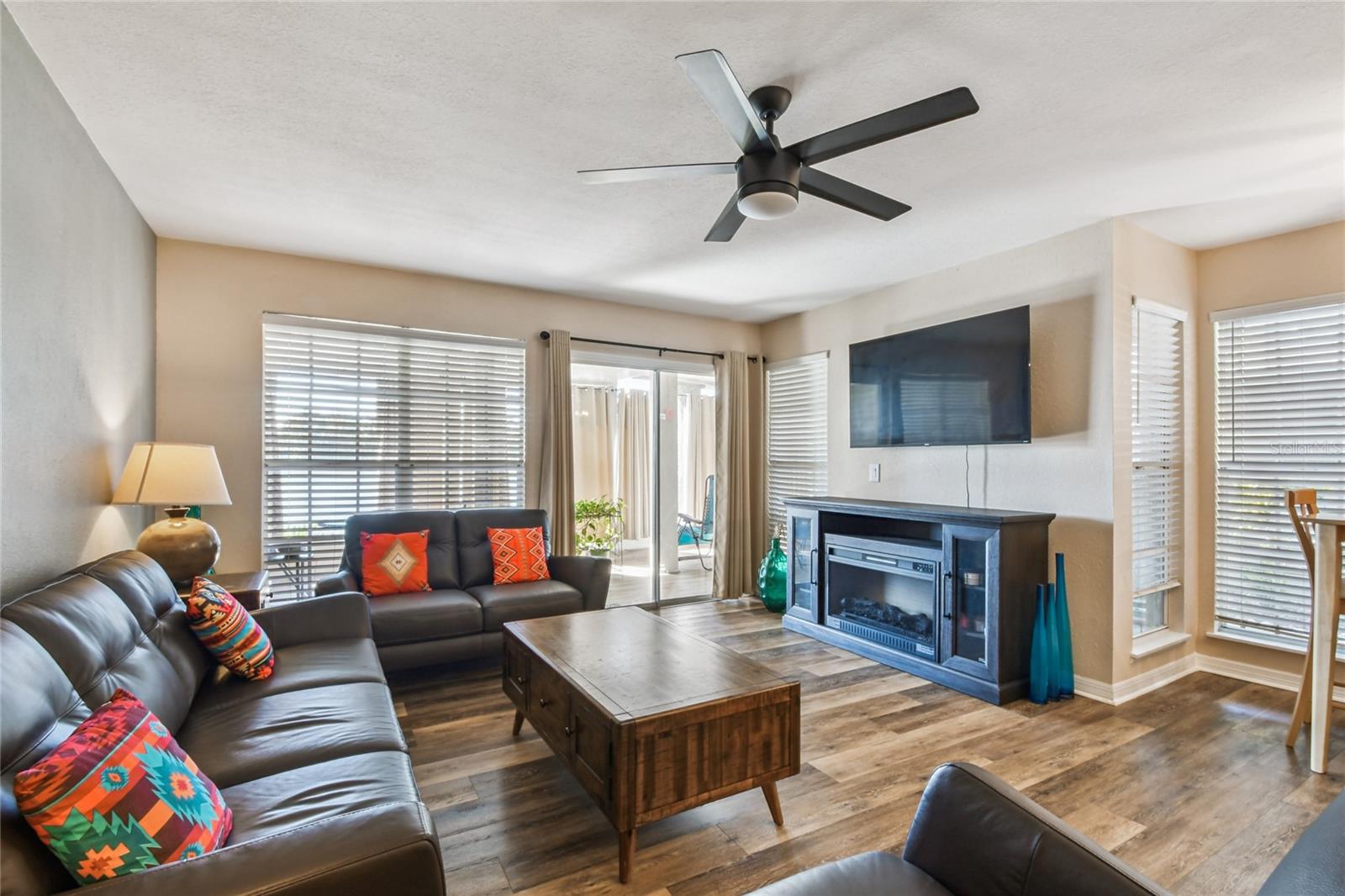 Image 16 of 69 For 6916 Lake Place Court