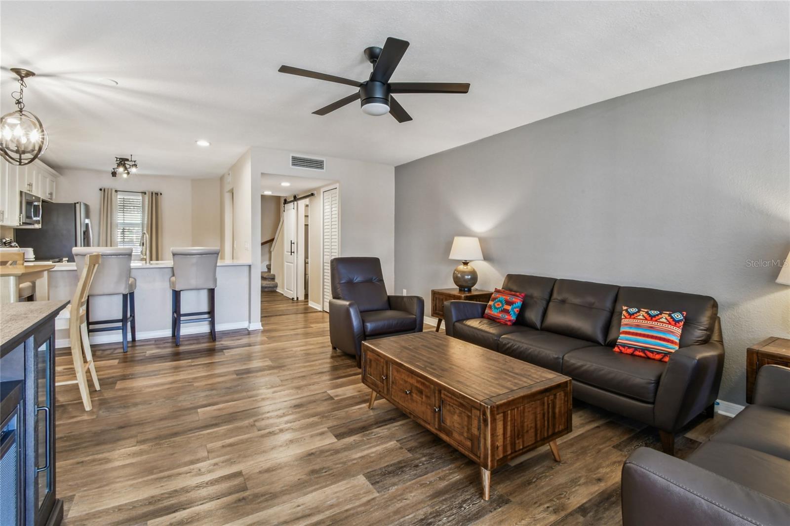 Image 18 of 69 For 6916 Lake Place Court