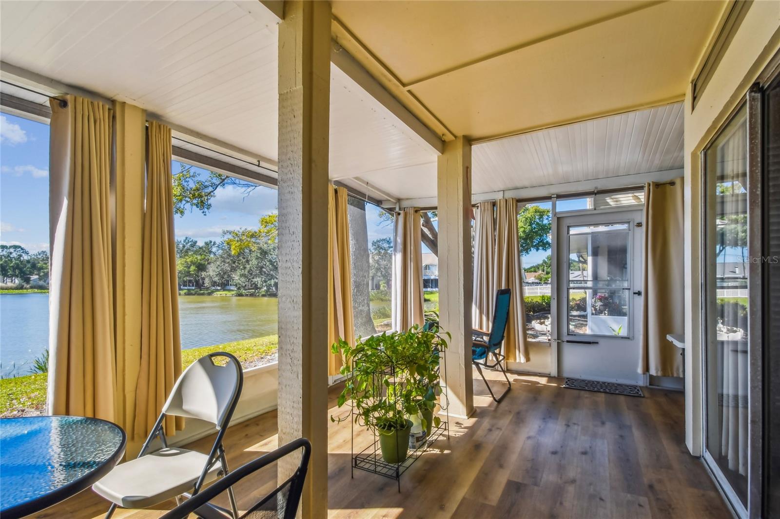 Image 35 of 69 For 6916 Lake Place Court