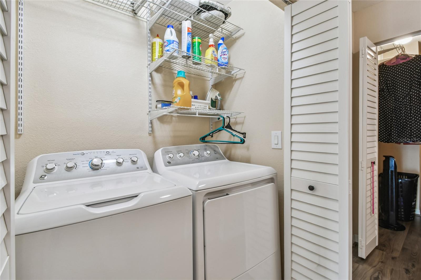 Image 39 of 69 For 6916 Lake Place Court