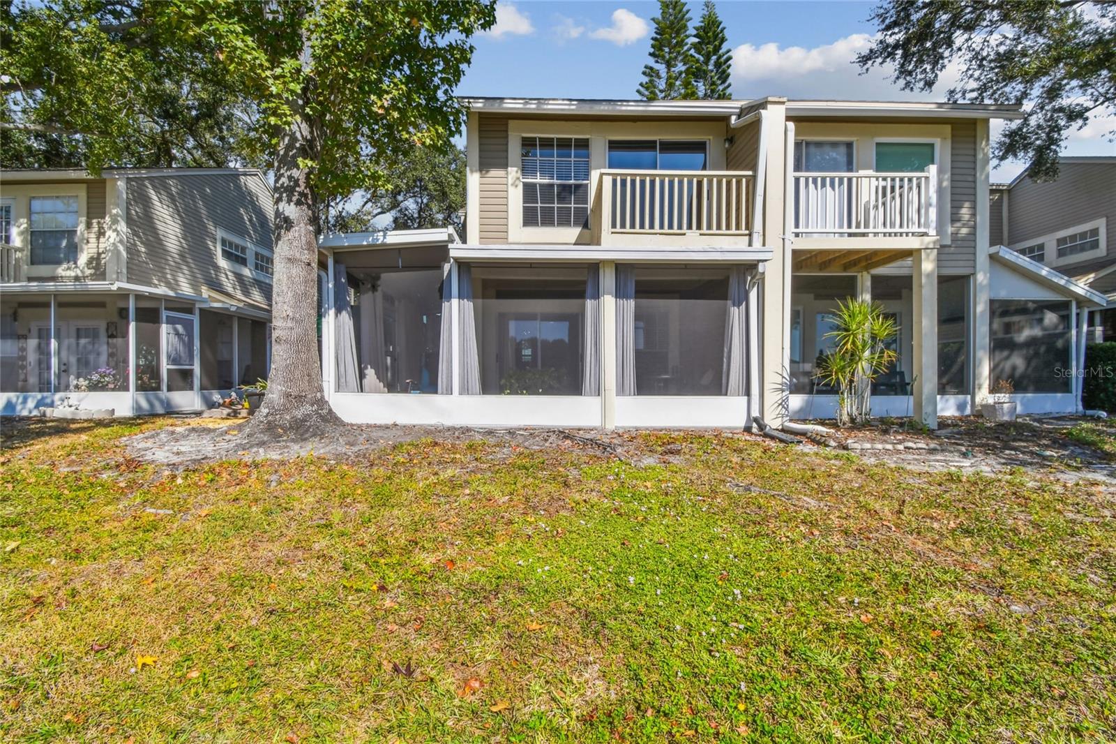 Image 41 of 69 For 6916 Lake Place Court