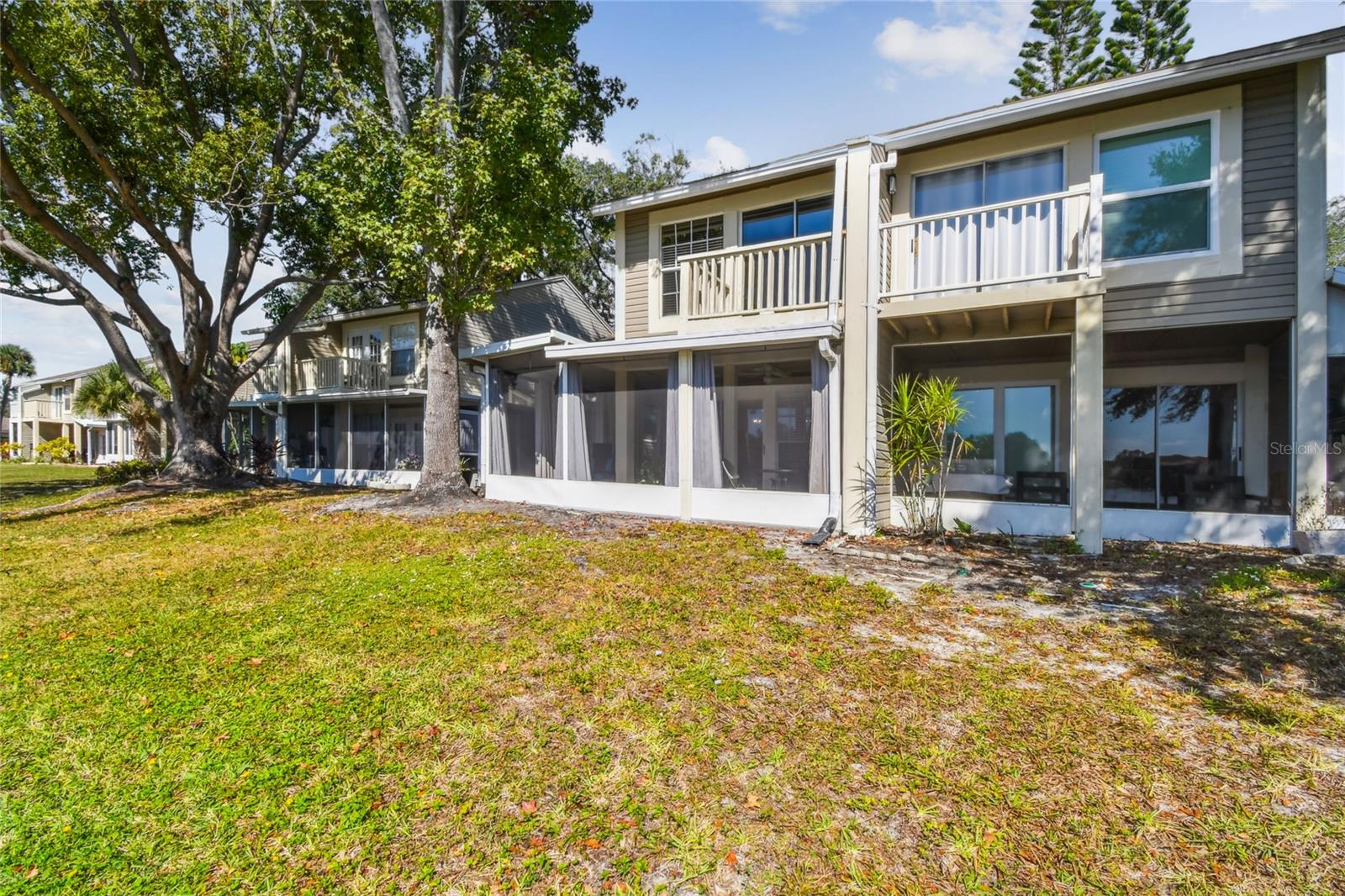 Image 42 of 69 For 6916 Lake Place Court