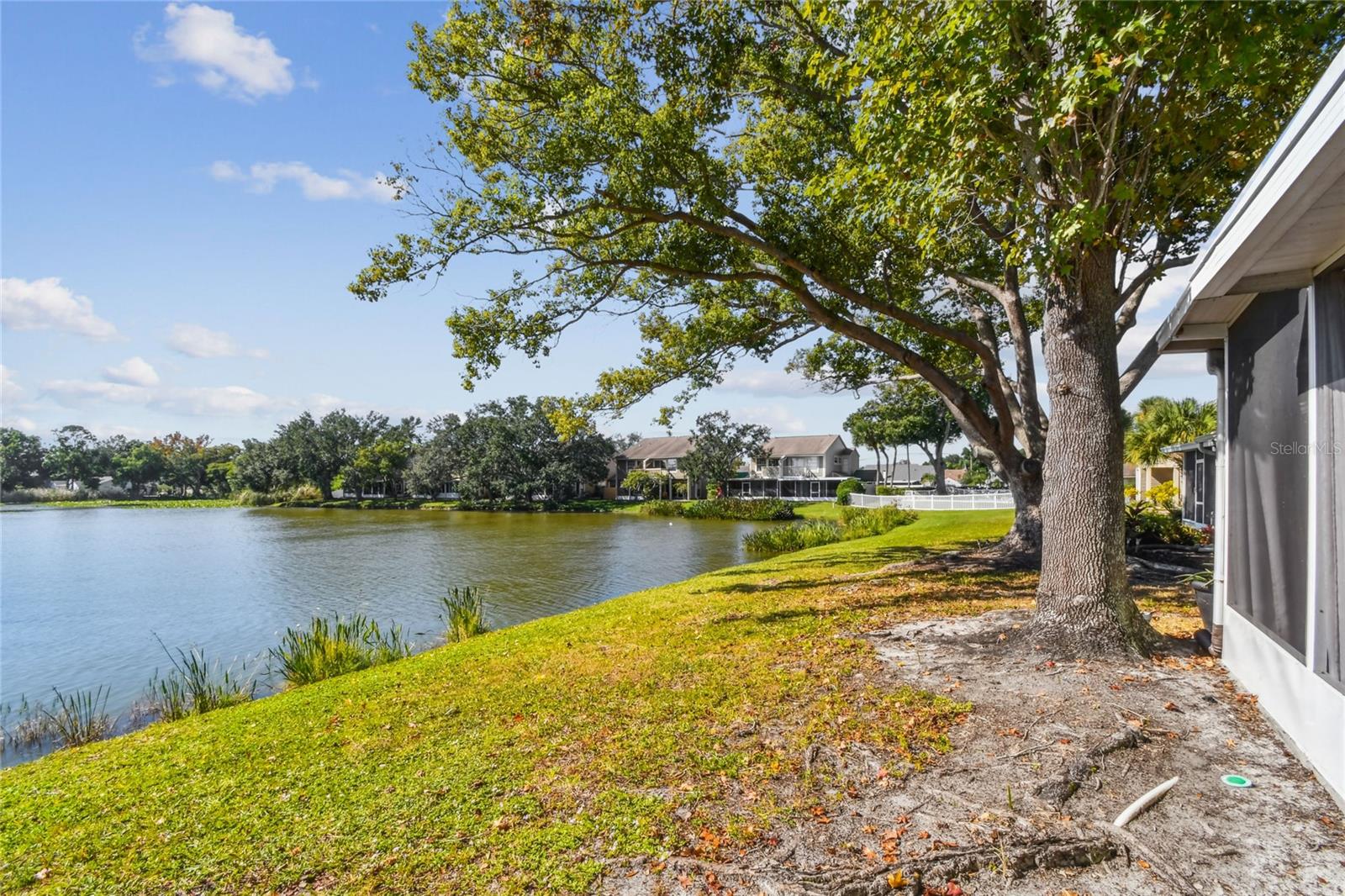 Image 43 of 69 For 6916 Lake Place Court