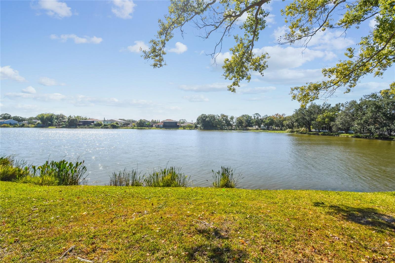 Image 6 of 69 For 6916 Lake Place Court