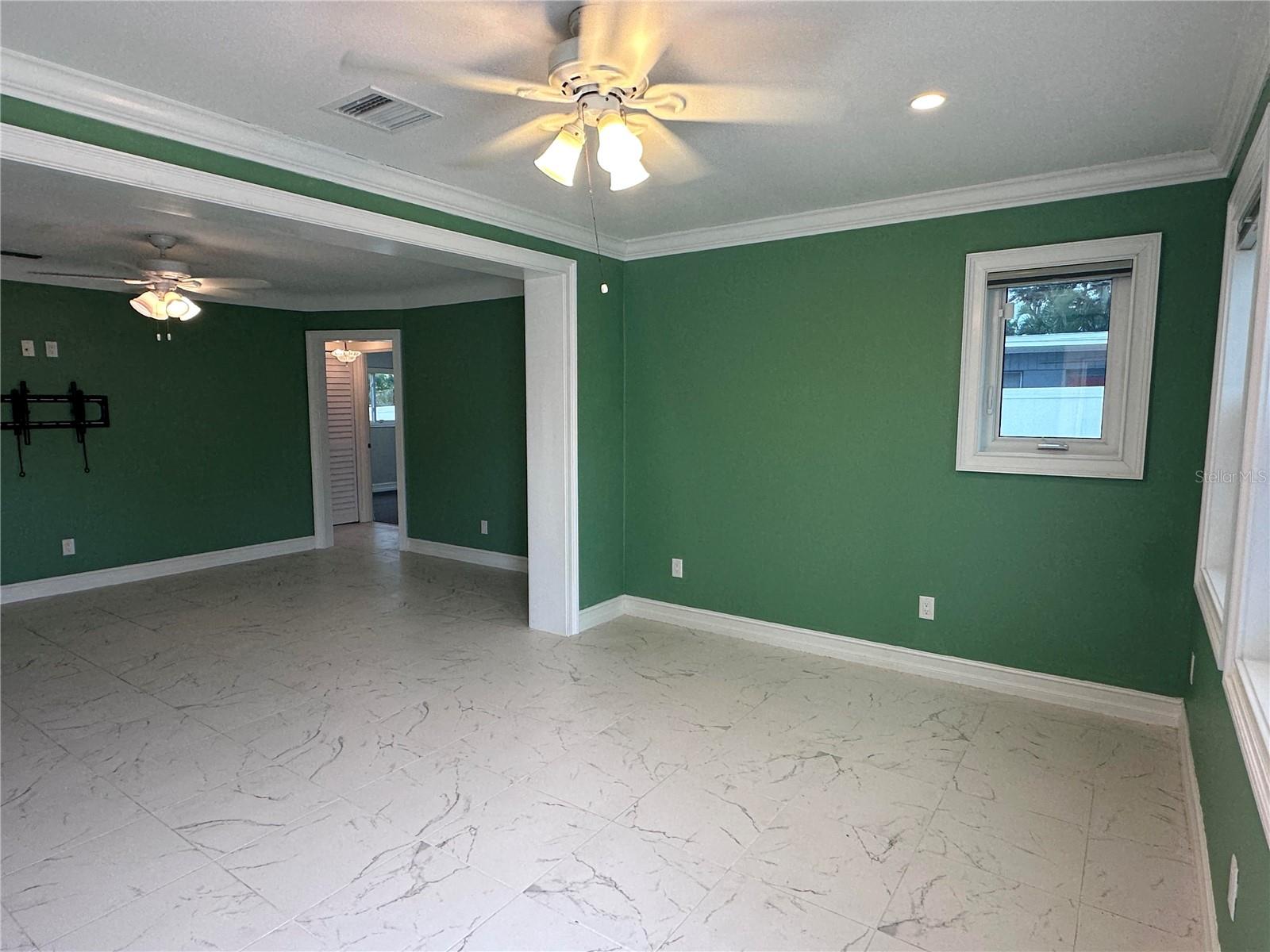 Image 4 of 26 For 10659 108th Street