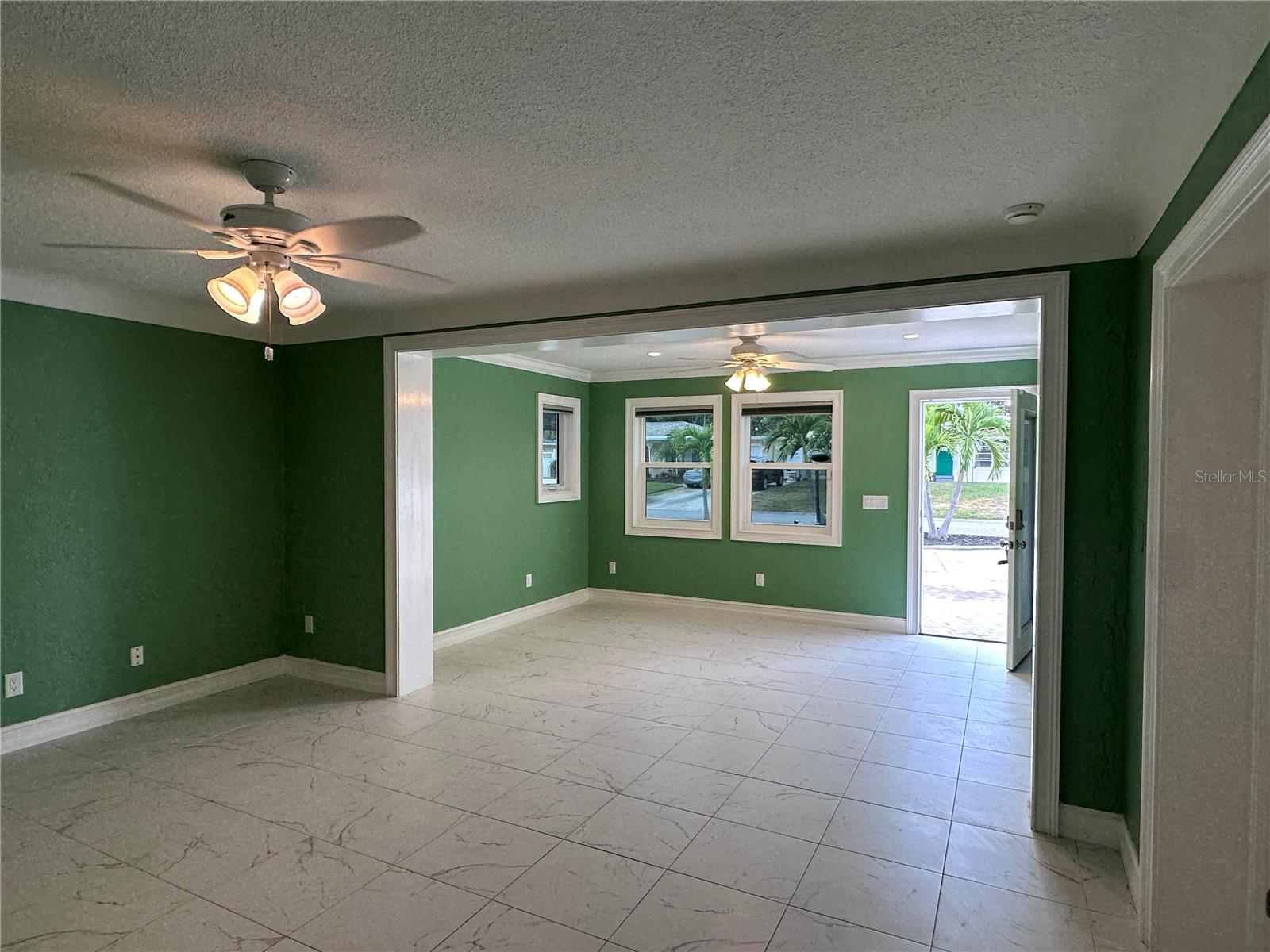 Image 5 of 26 For 10659 108th Street