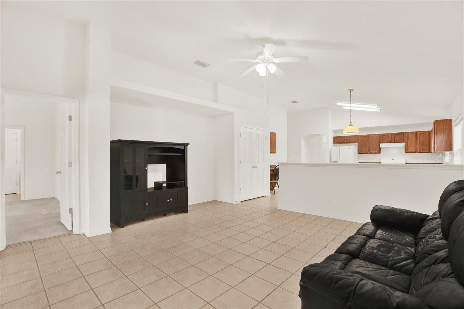 Image 9 of 25 For 2500 Palesta Drive