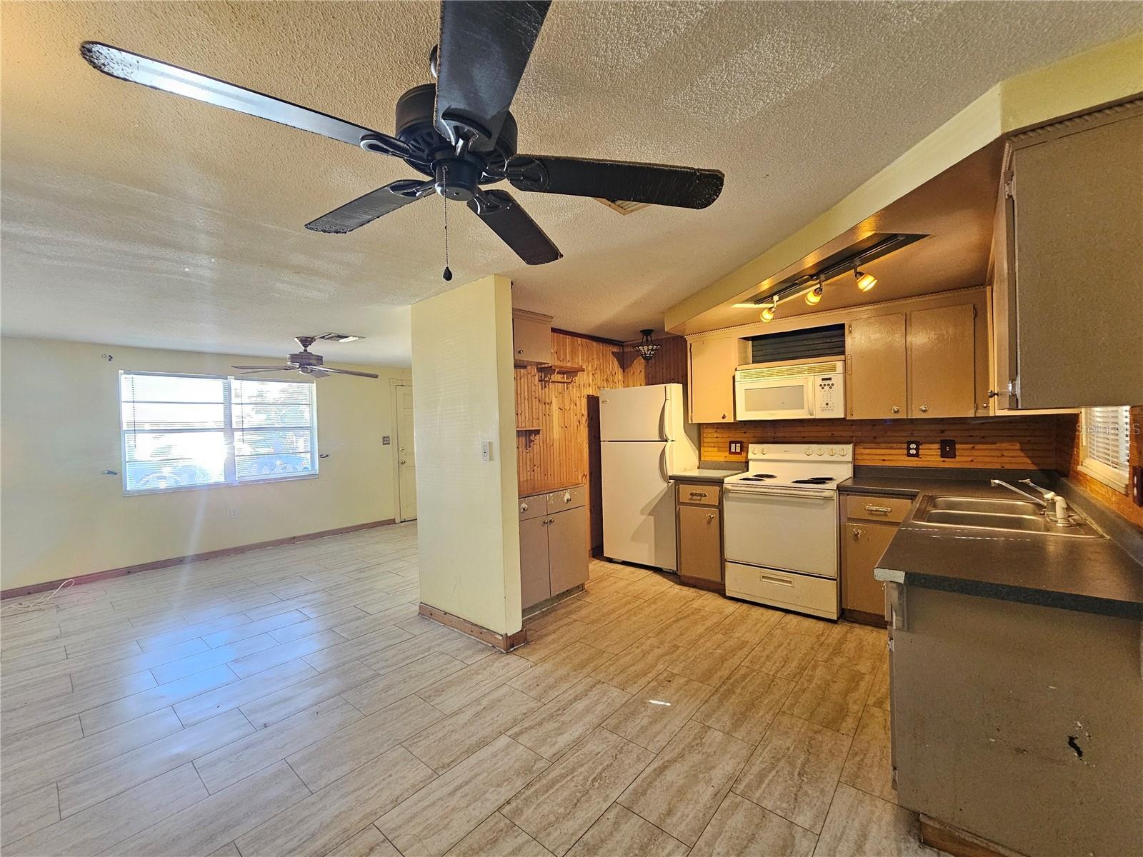 Image 7 of 15 For 3048 Coldwell Drive