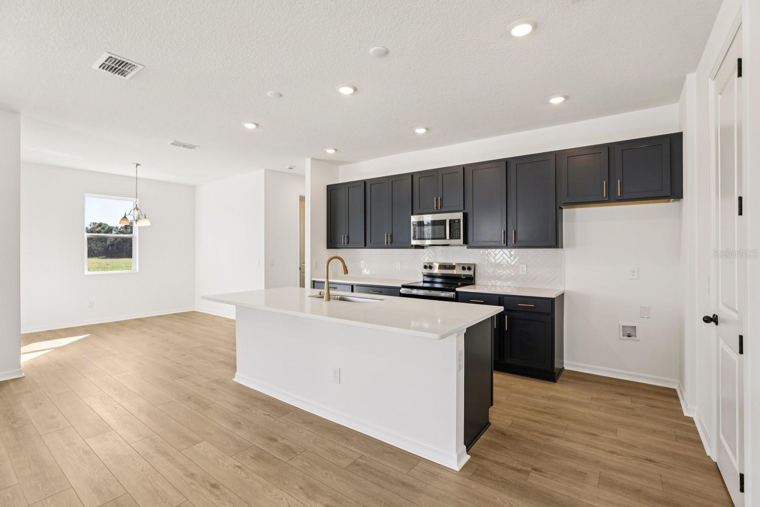 Image 11 of 55 For 5752 Haystack Drive