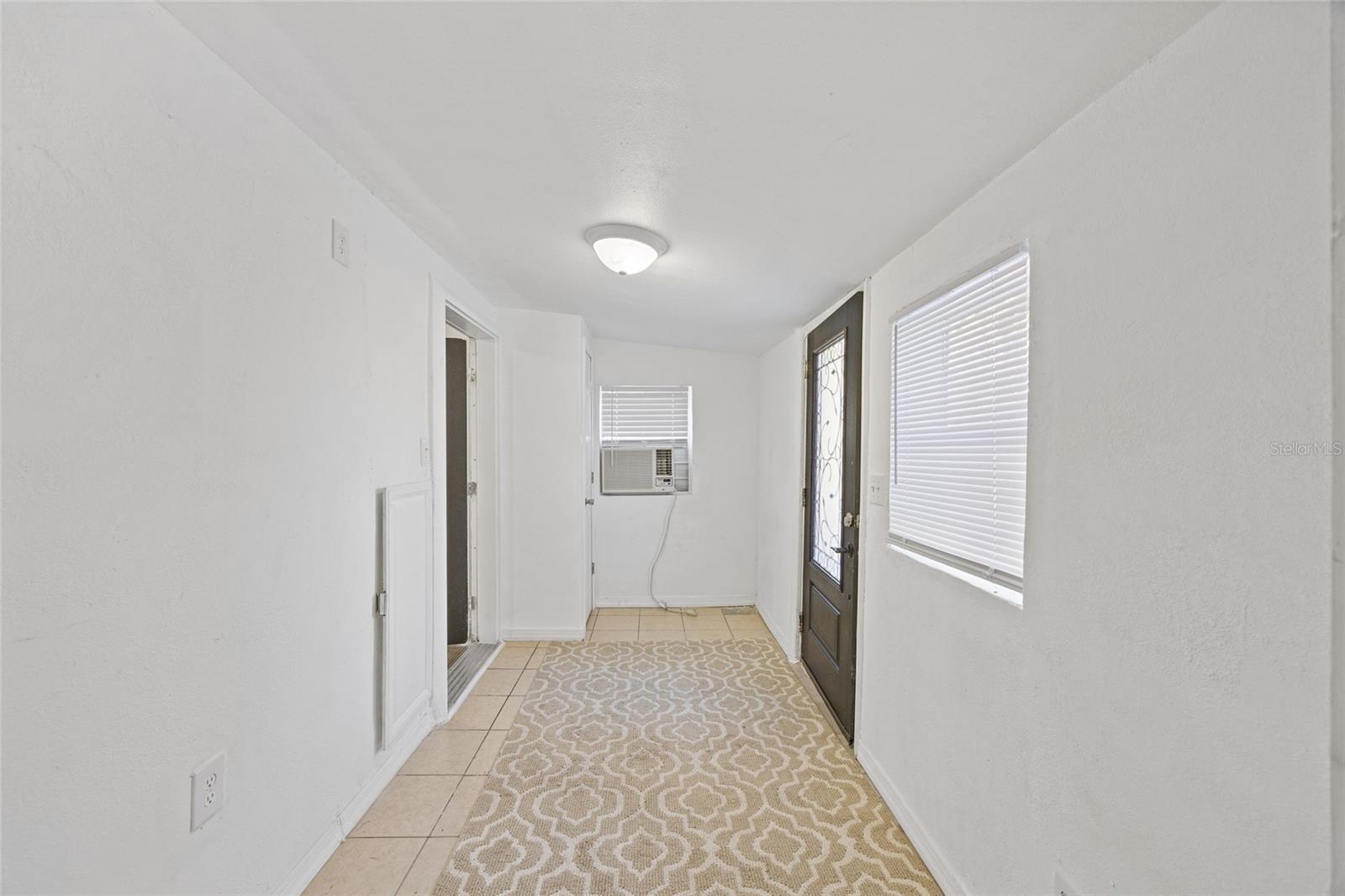 Image 14 of 22 For 1104 Alsobrook Street