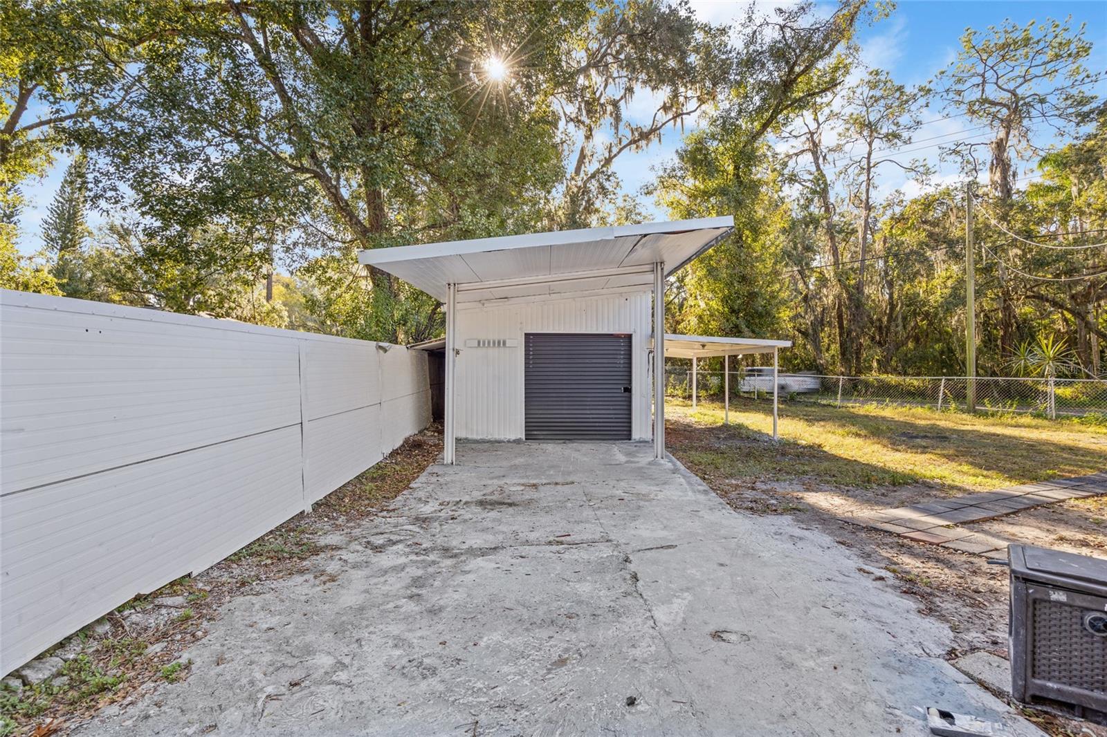 Image 17 of 22 For 1104 Alsobrook Street