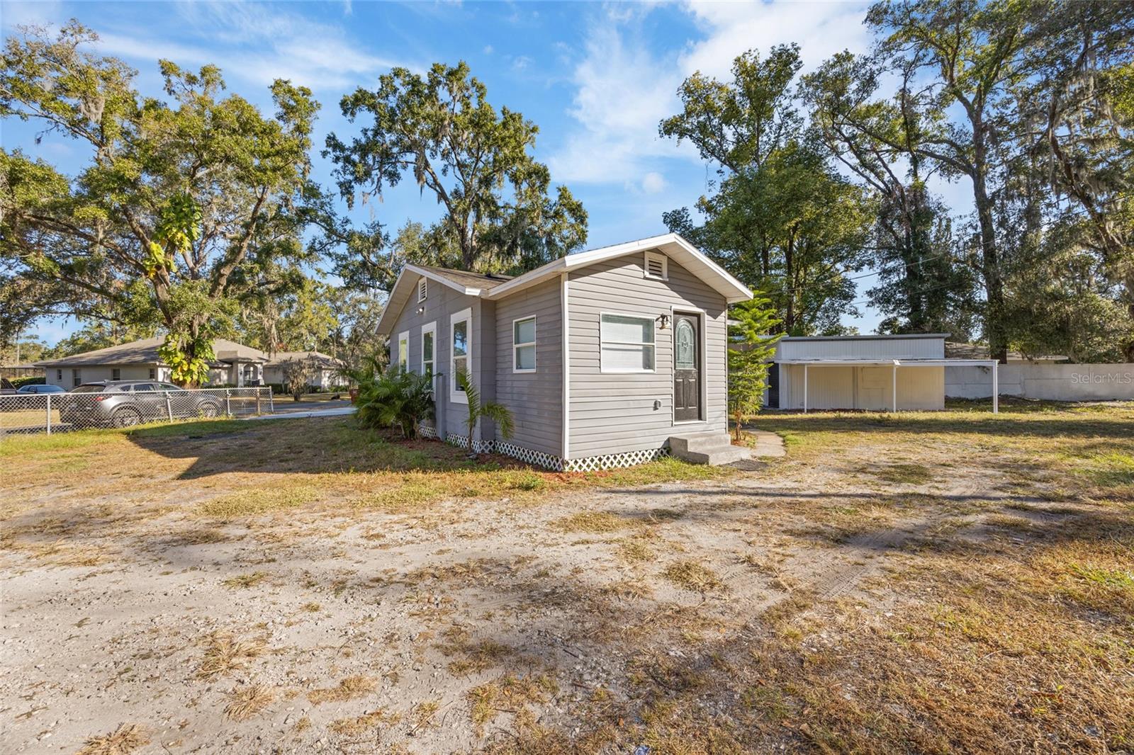 Image 2 of 22 For 1104 Alsobrook Street