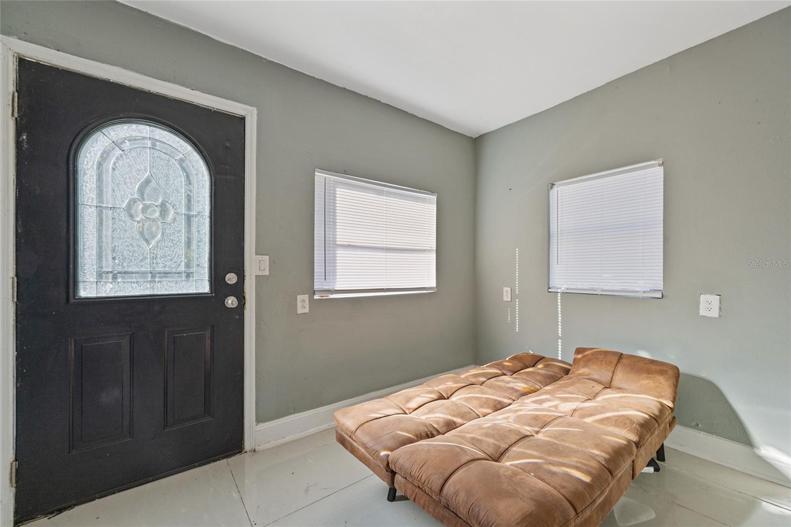 Image 3 of 22 For 1104 Alsobrook Street