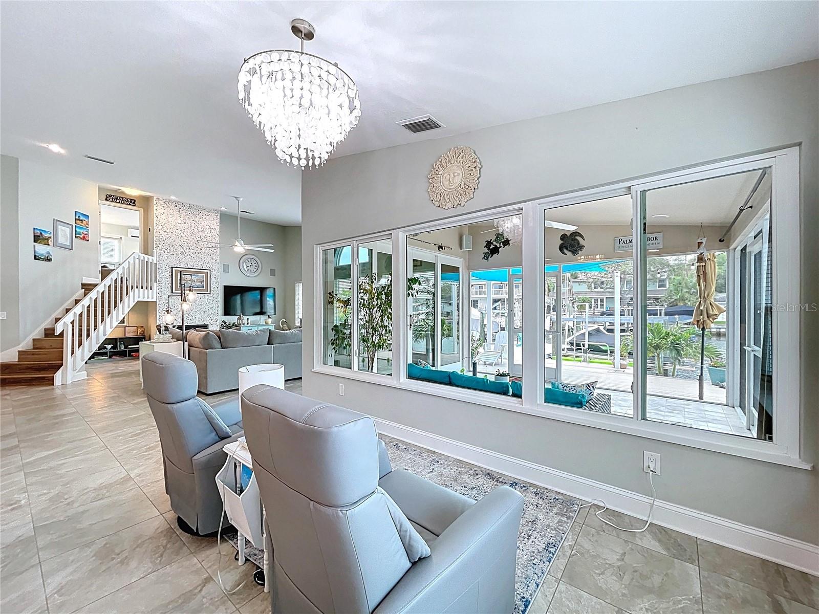 Image 21 of 71 For 386 Westwinds Drive