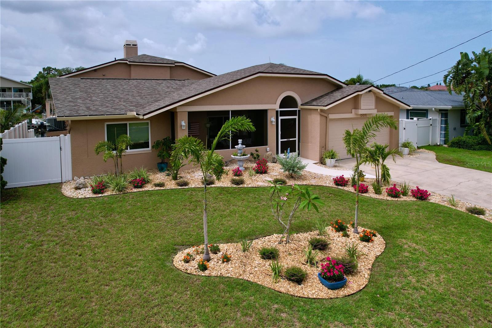 Image 5 of 71 For 386 Westwinds Drive