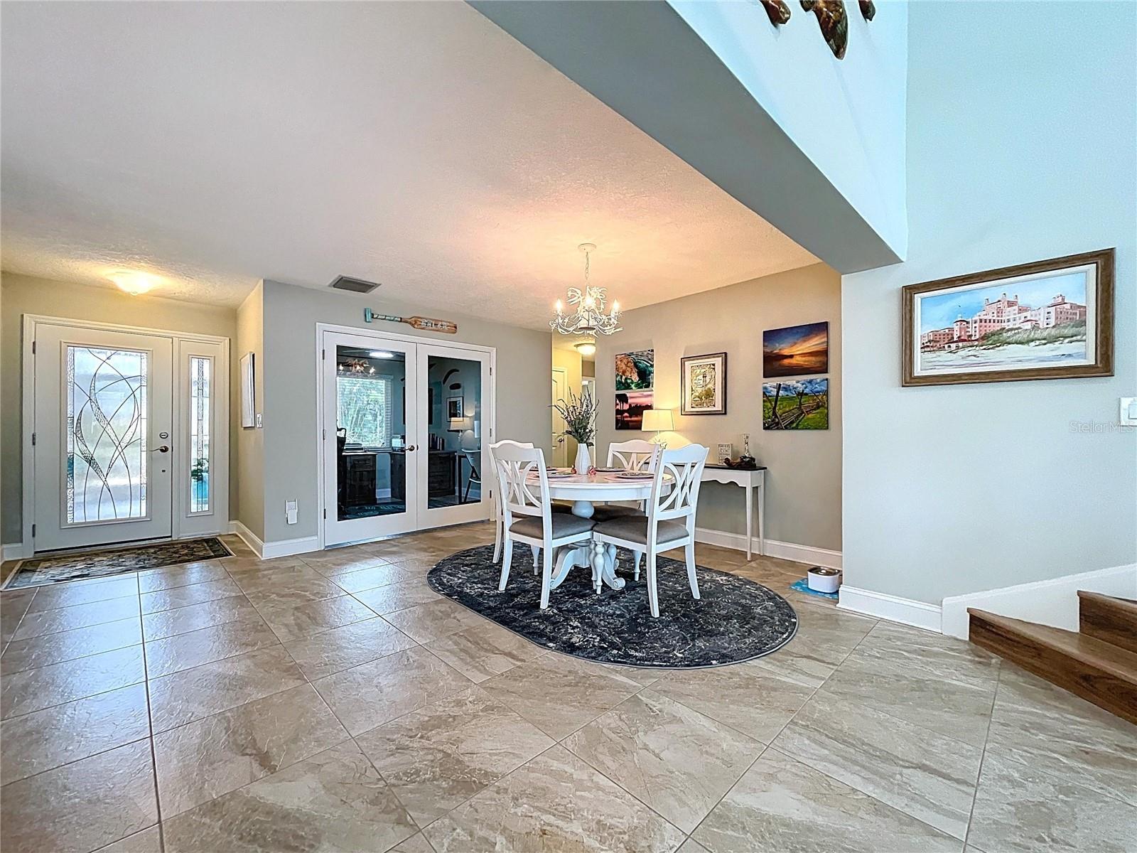 Image 8 of 71 For 386 Westwinds Drive